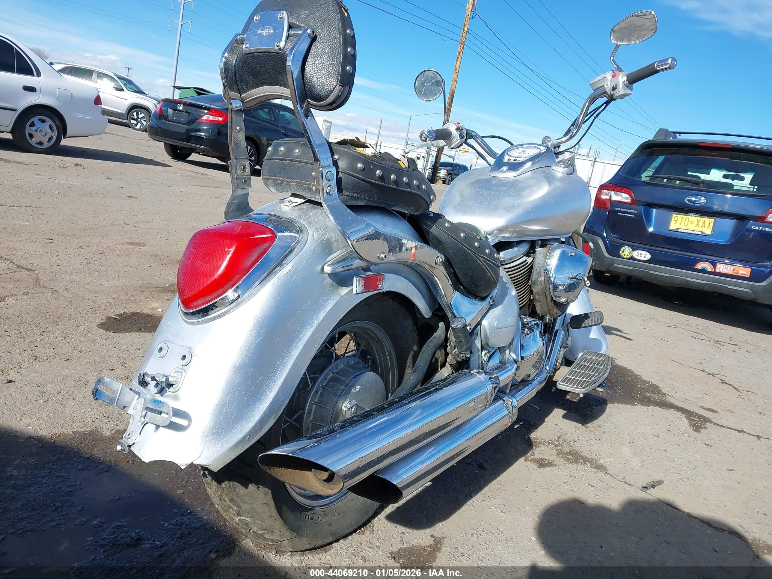 SUZUKI VL800 image 3