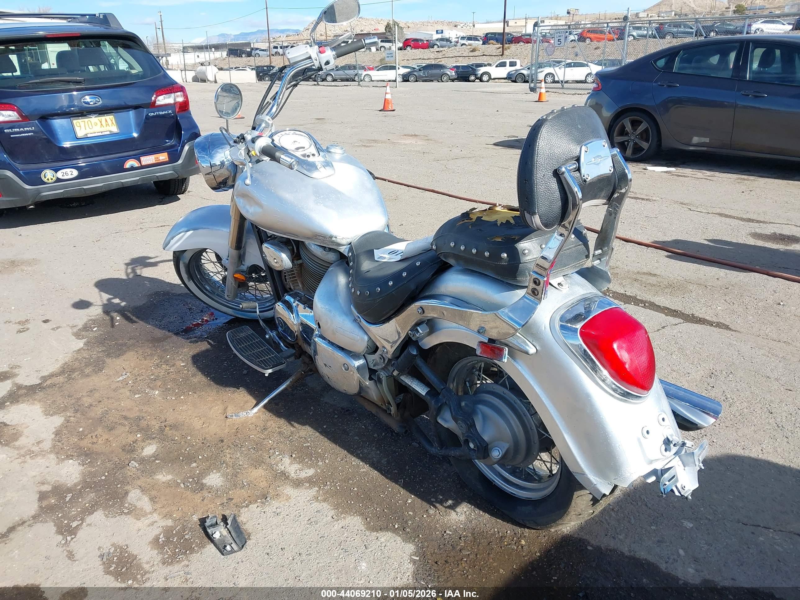 SUZUKI VL800 image 4