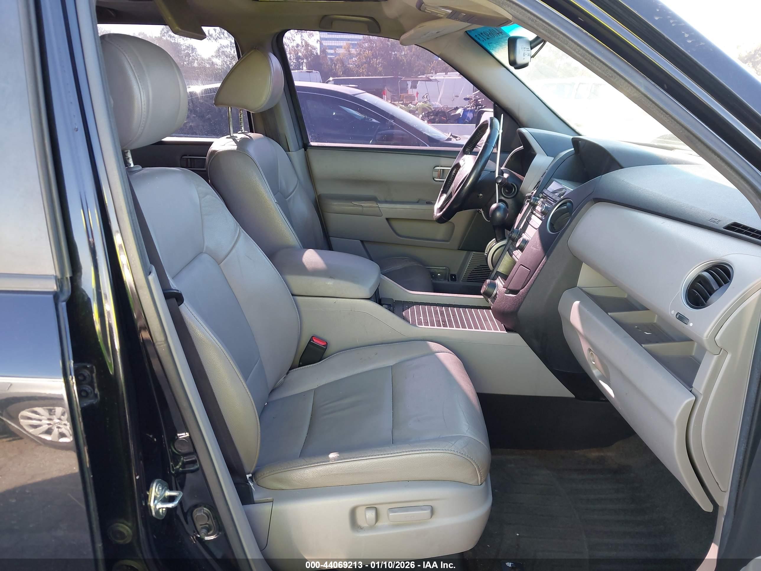 HONDA PILOT image 5