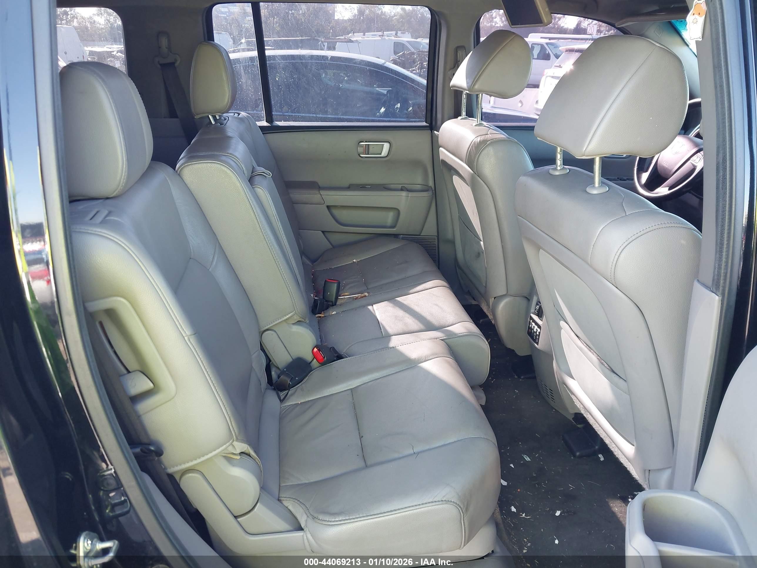 HONDA PILOT image 8