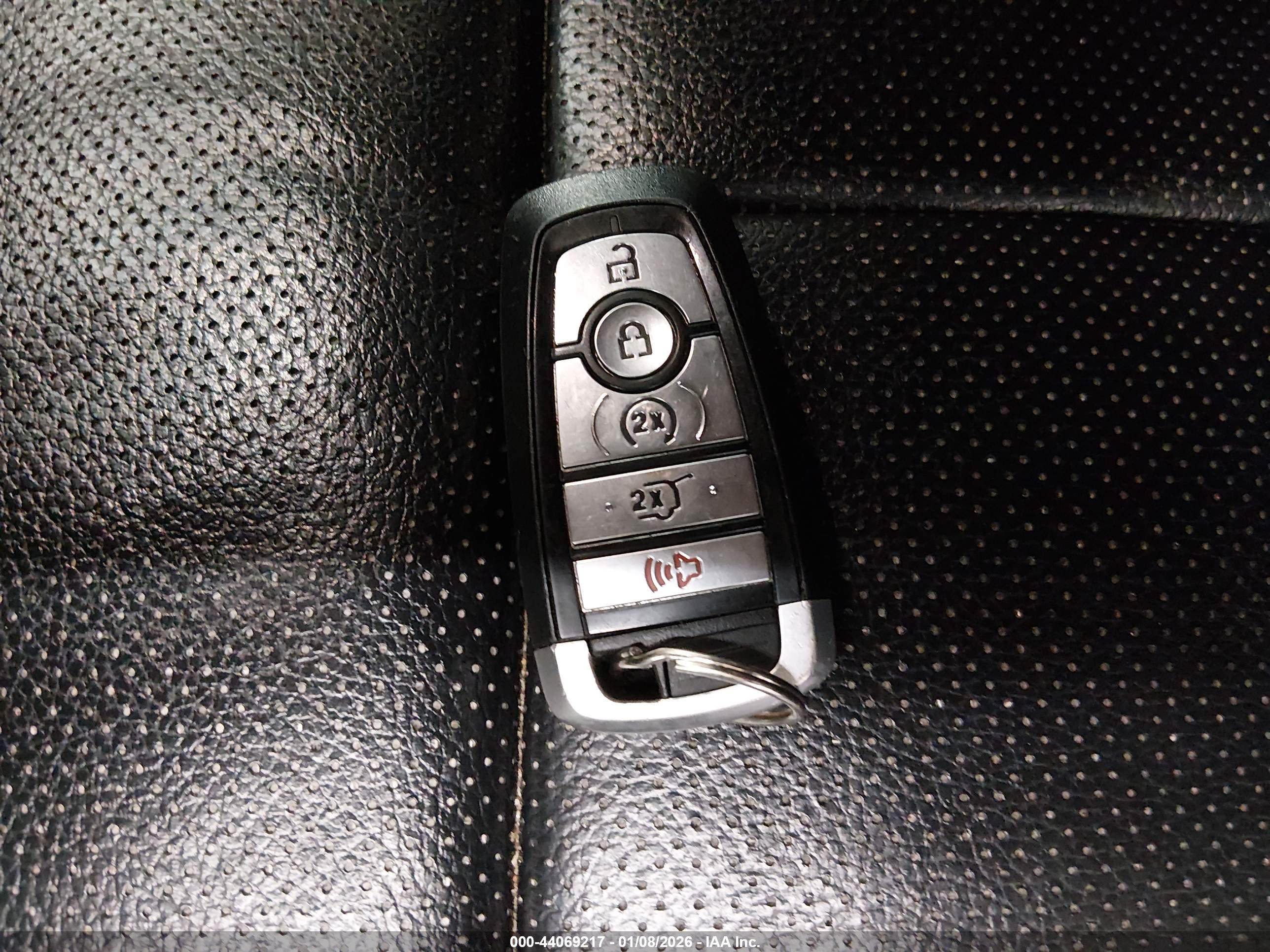 FORD EXPEDITION image 11