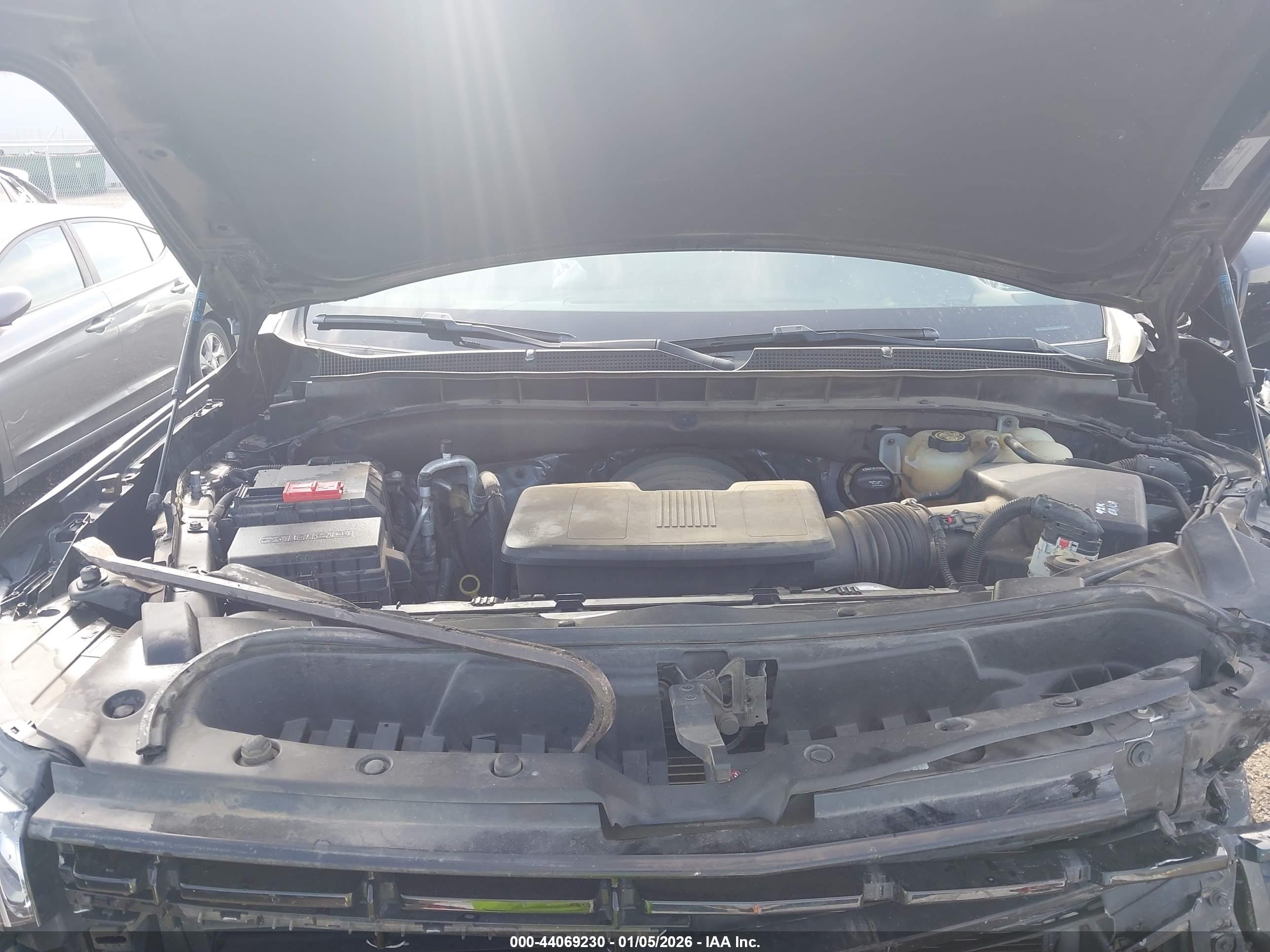 CHEVROLET TAHOE image 10