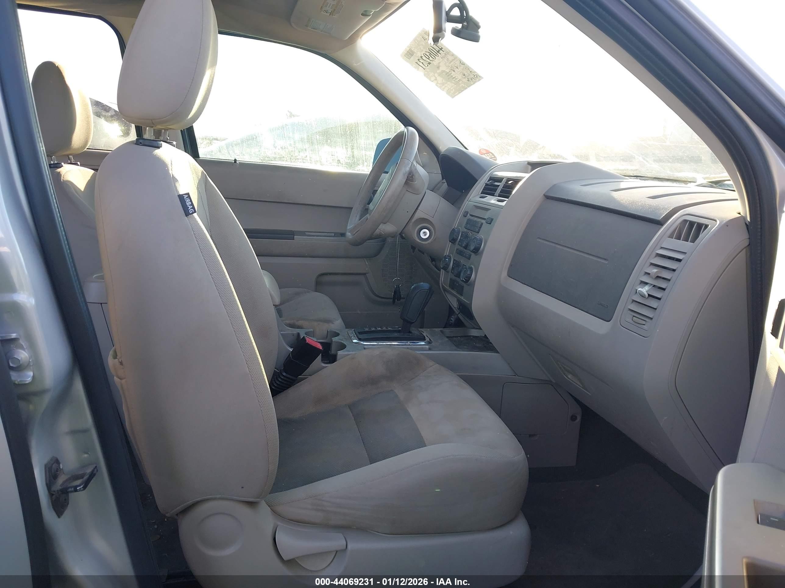 FORD ESCAPE image 5