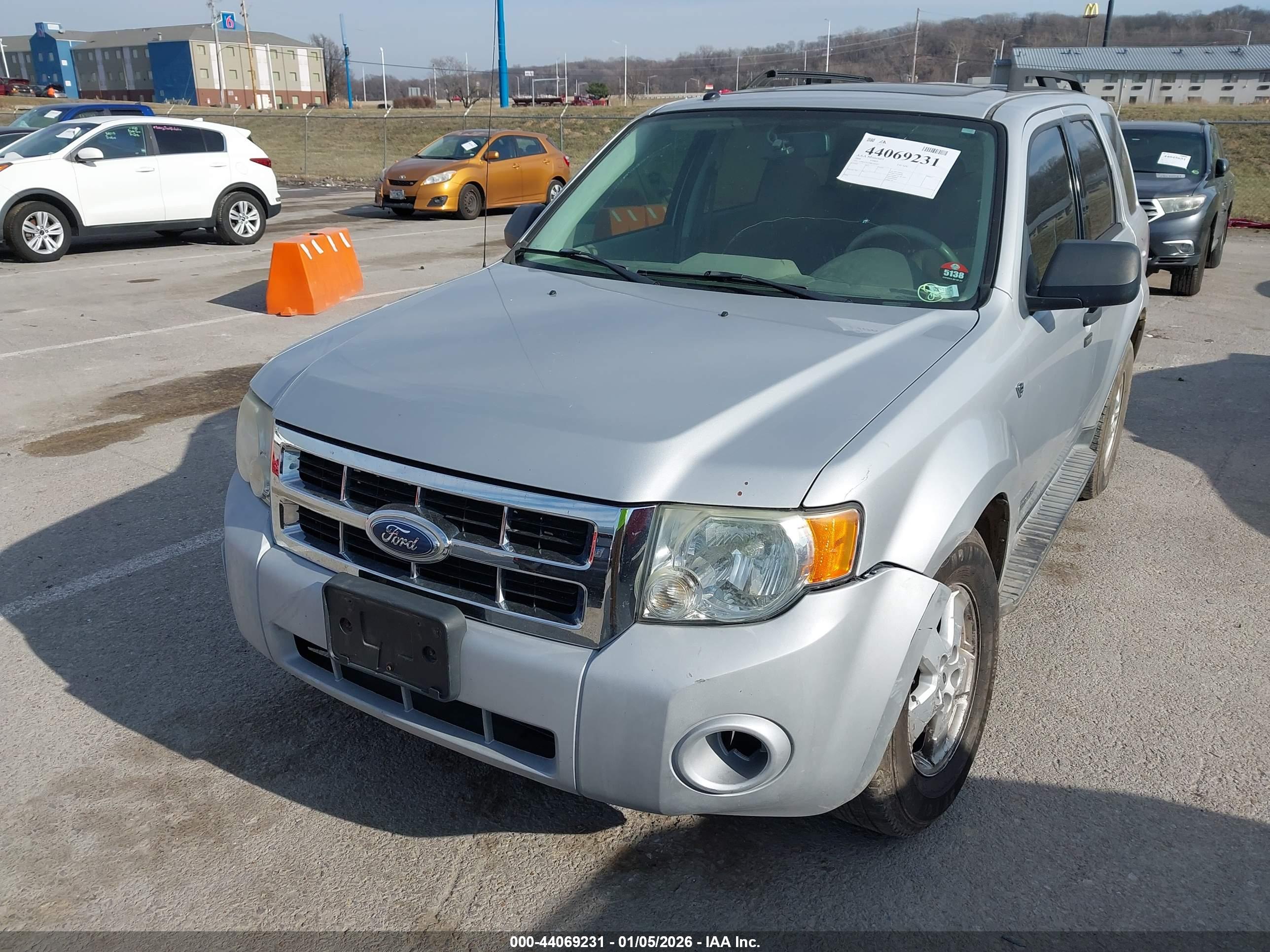 FORD ESCAPE image 6