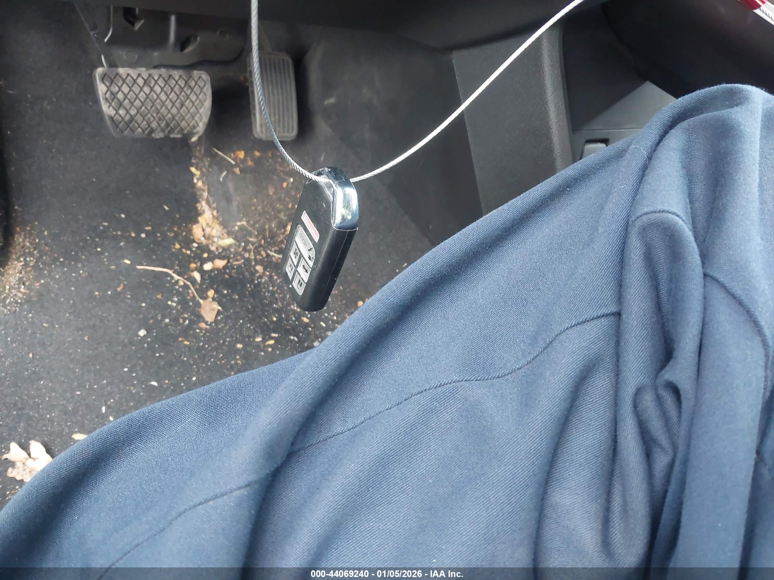 HONDA CLARITY image 11