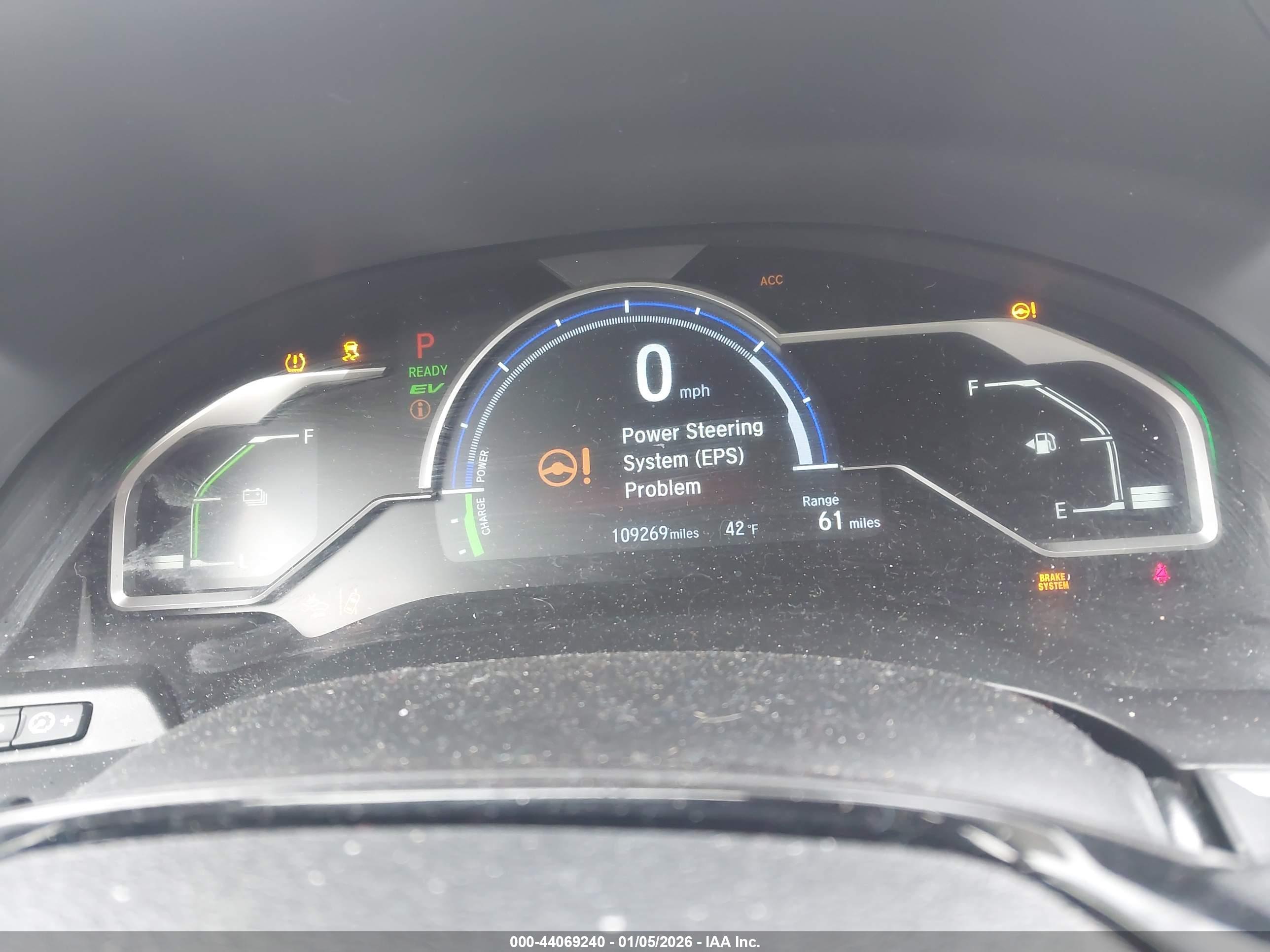 HONDA CLARITY image 7
