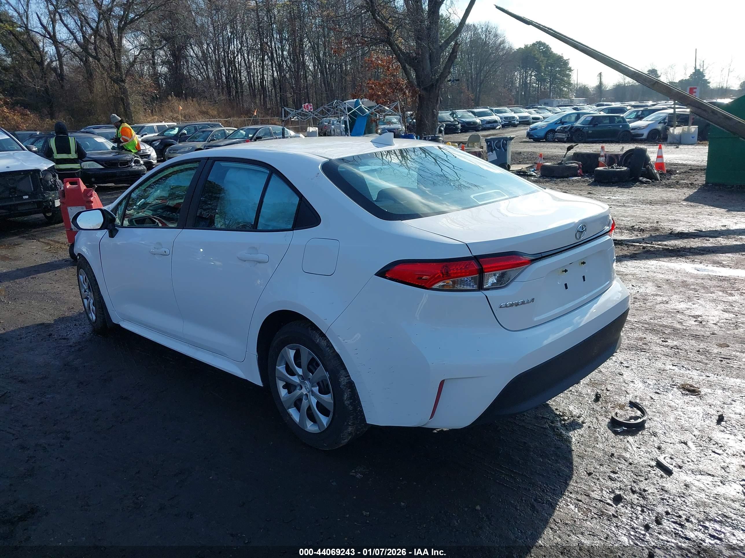 TOYOTA COROLLA image 3