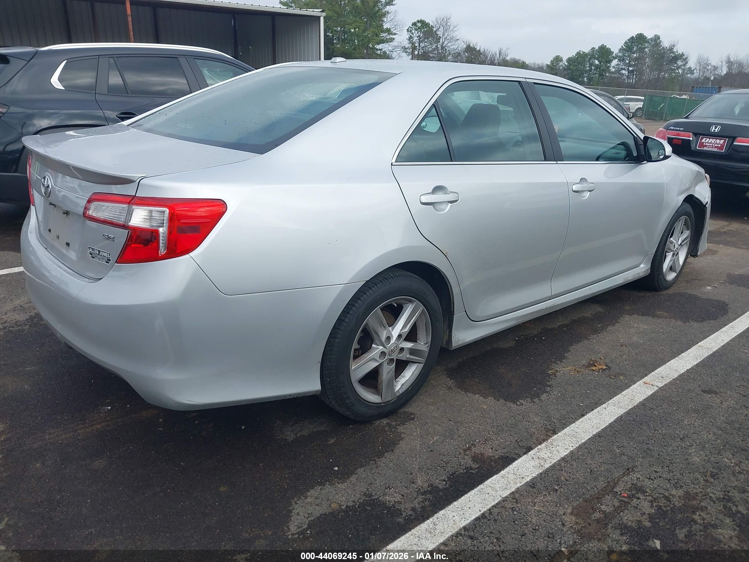 TOYOTA CAMRY image 4