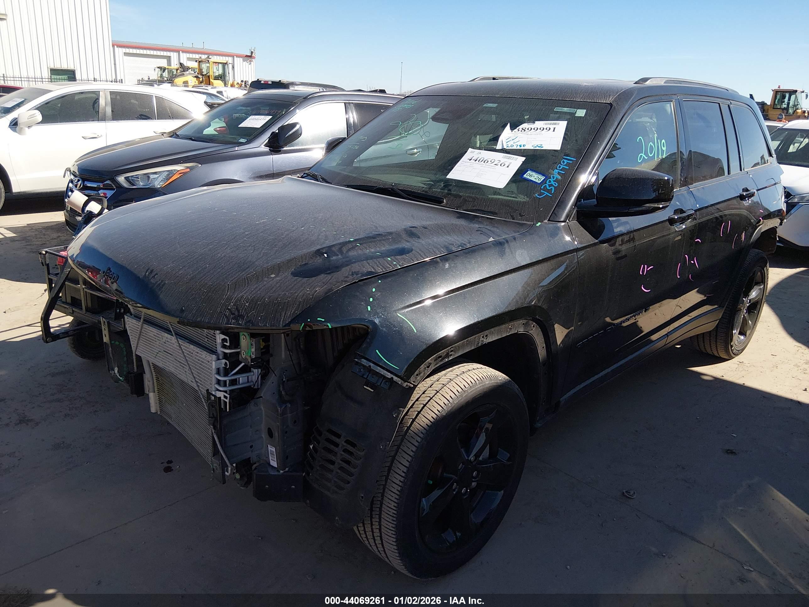 JEEP GRAND image 2