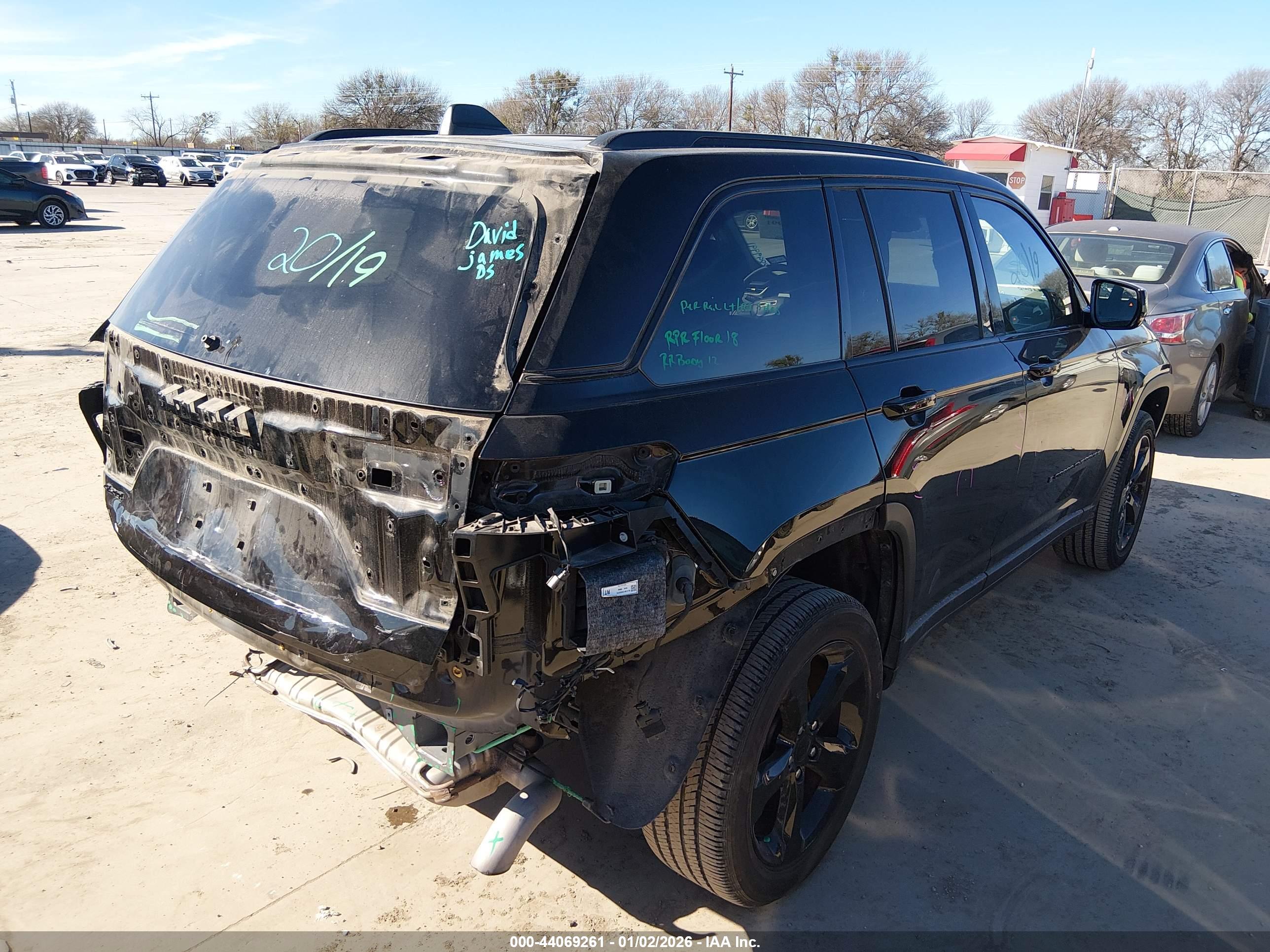 JEEP GRAND image 4