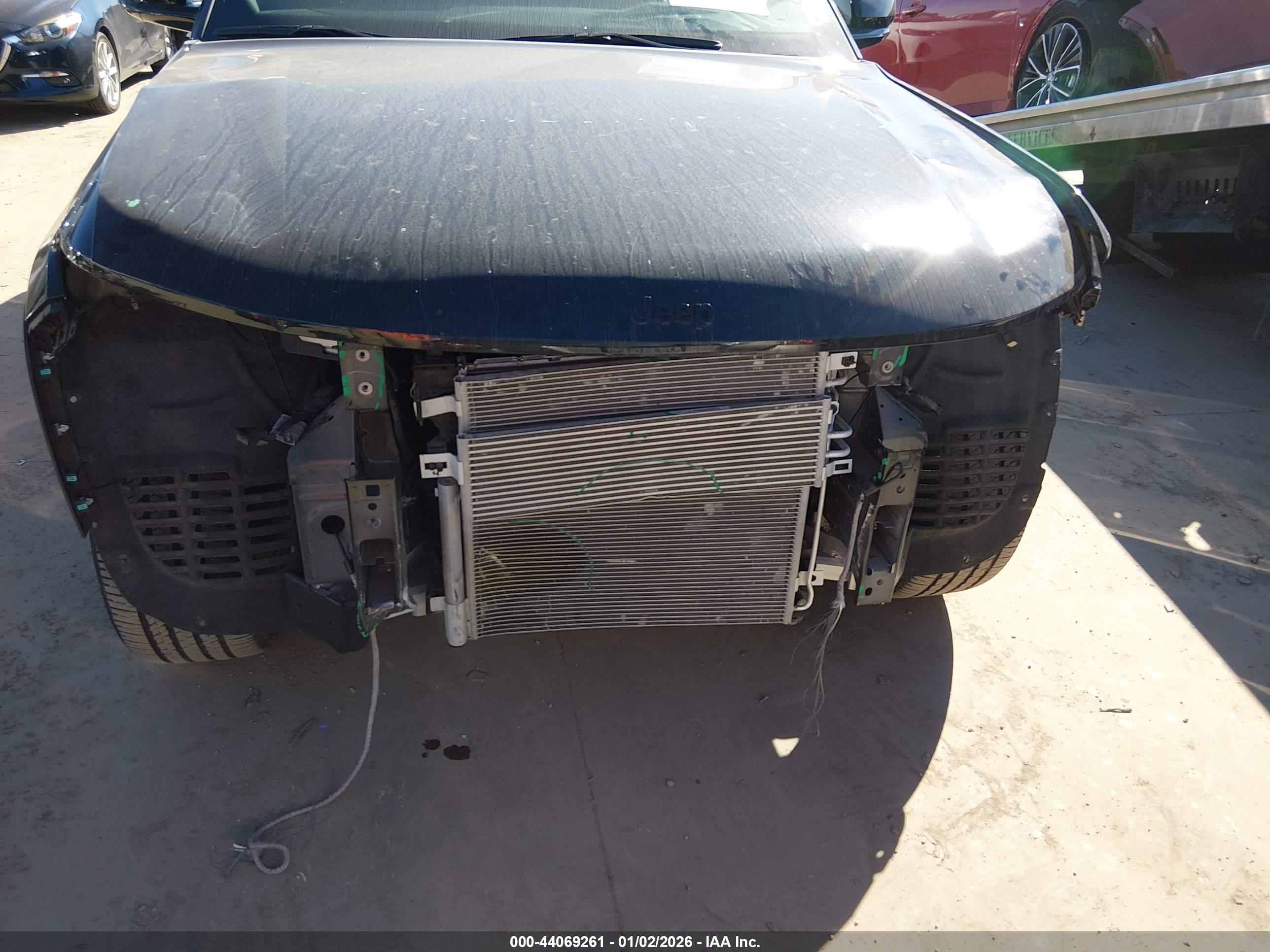 JEEP GRAND image 6