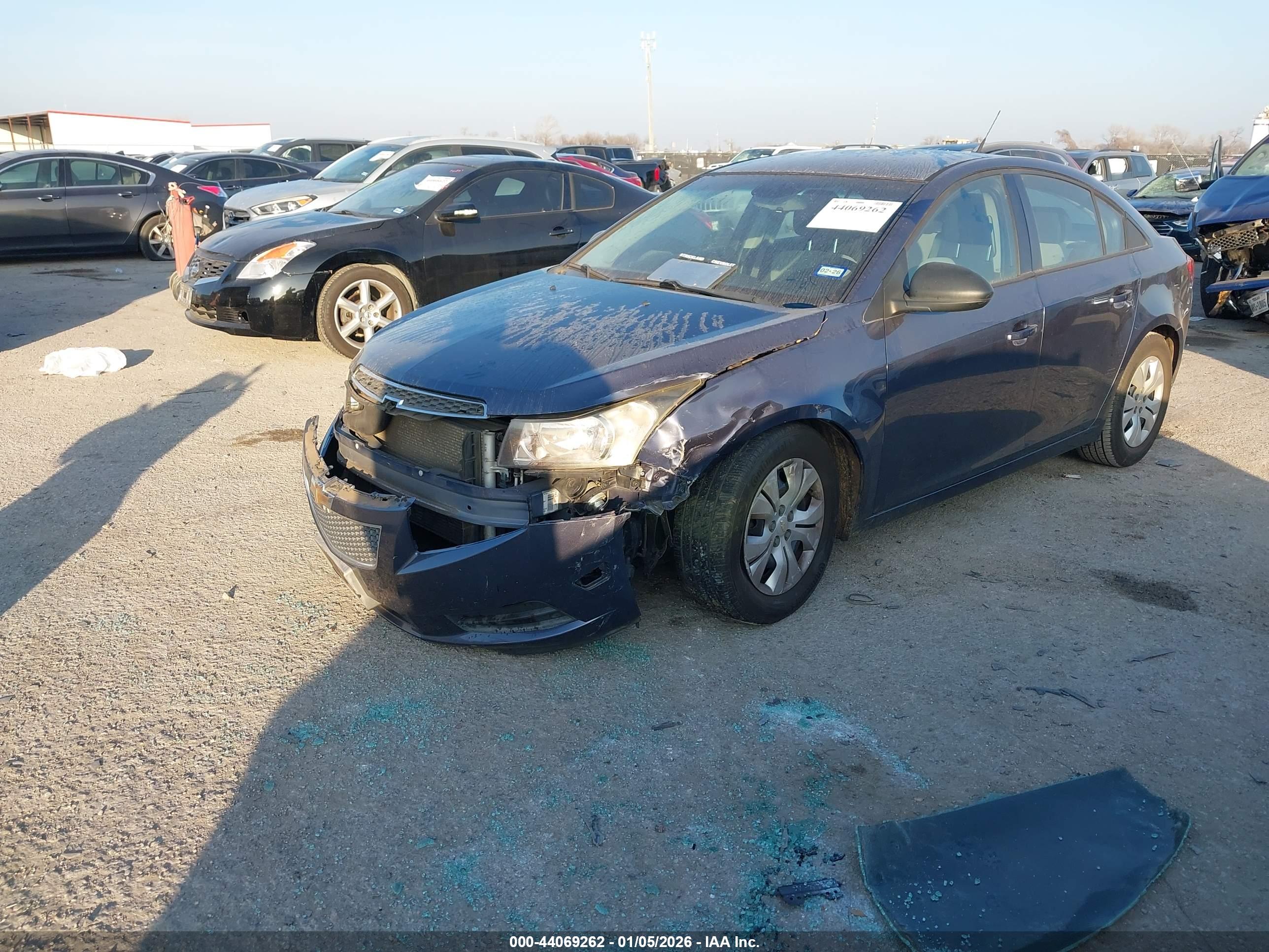 CHEVROLET CRUZE image 2