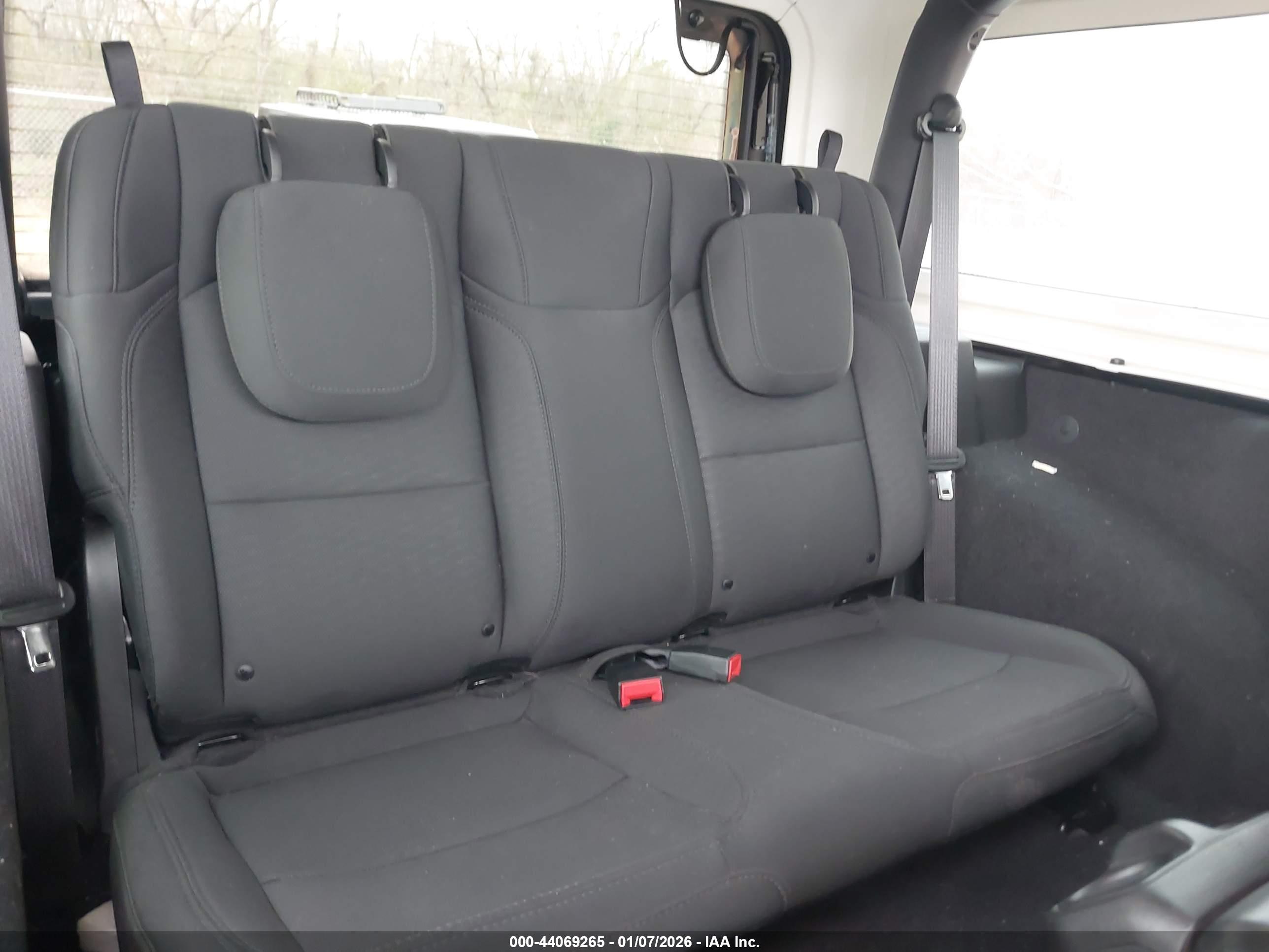 JEEP WRANGLER image 8