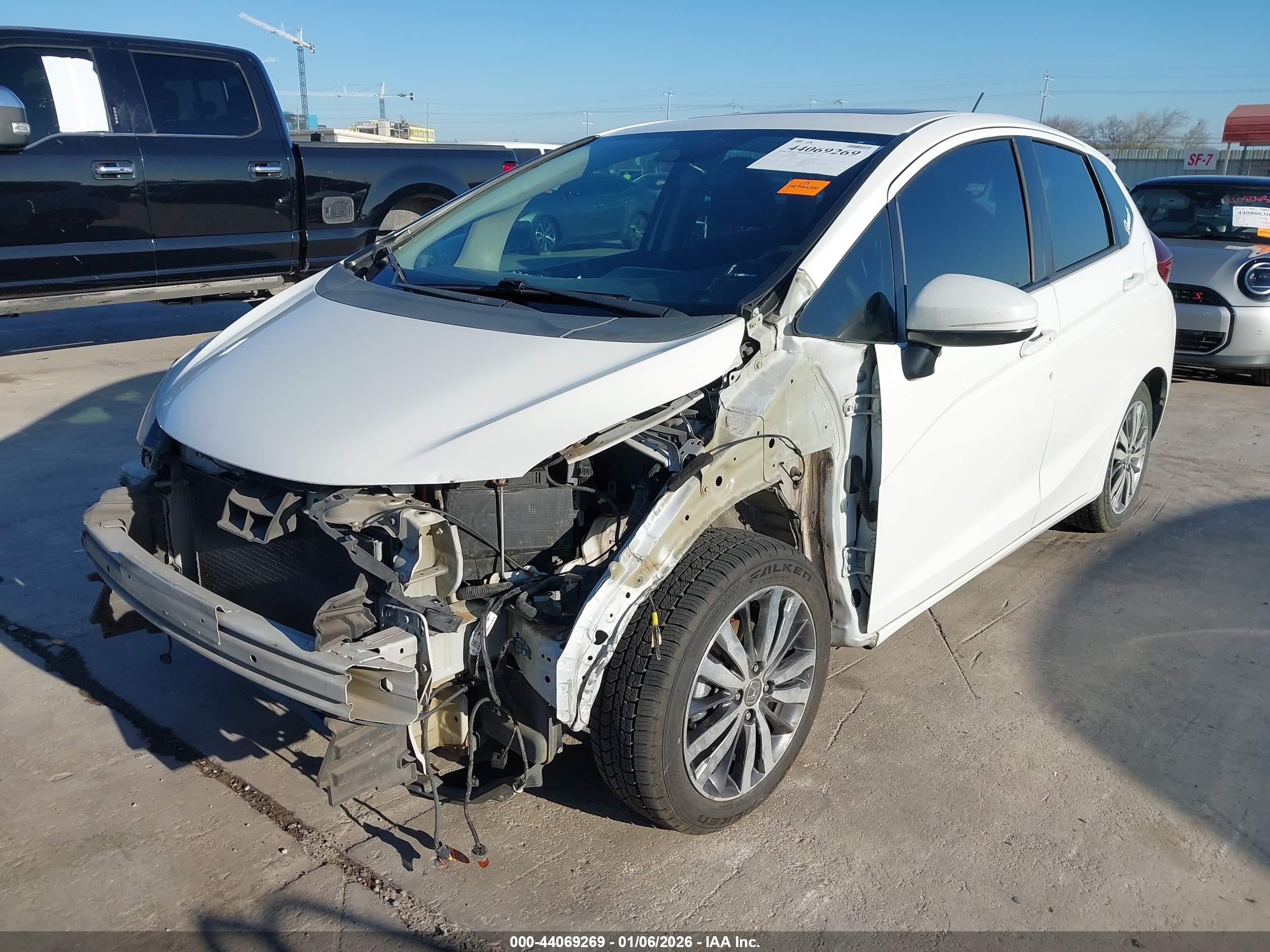 HONDA FIT image 2
