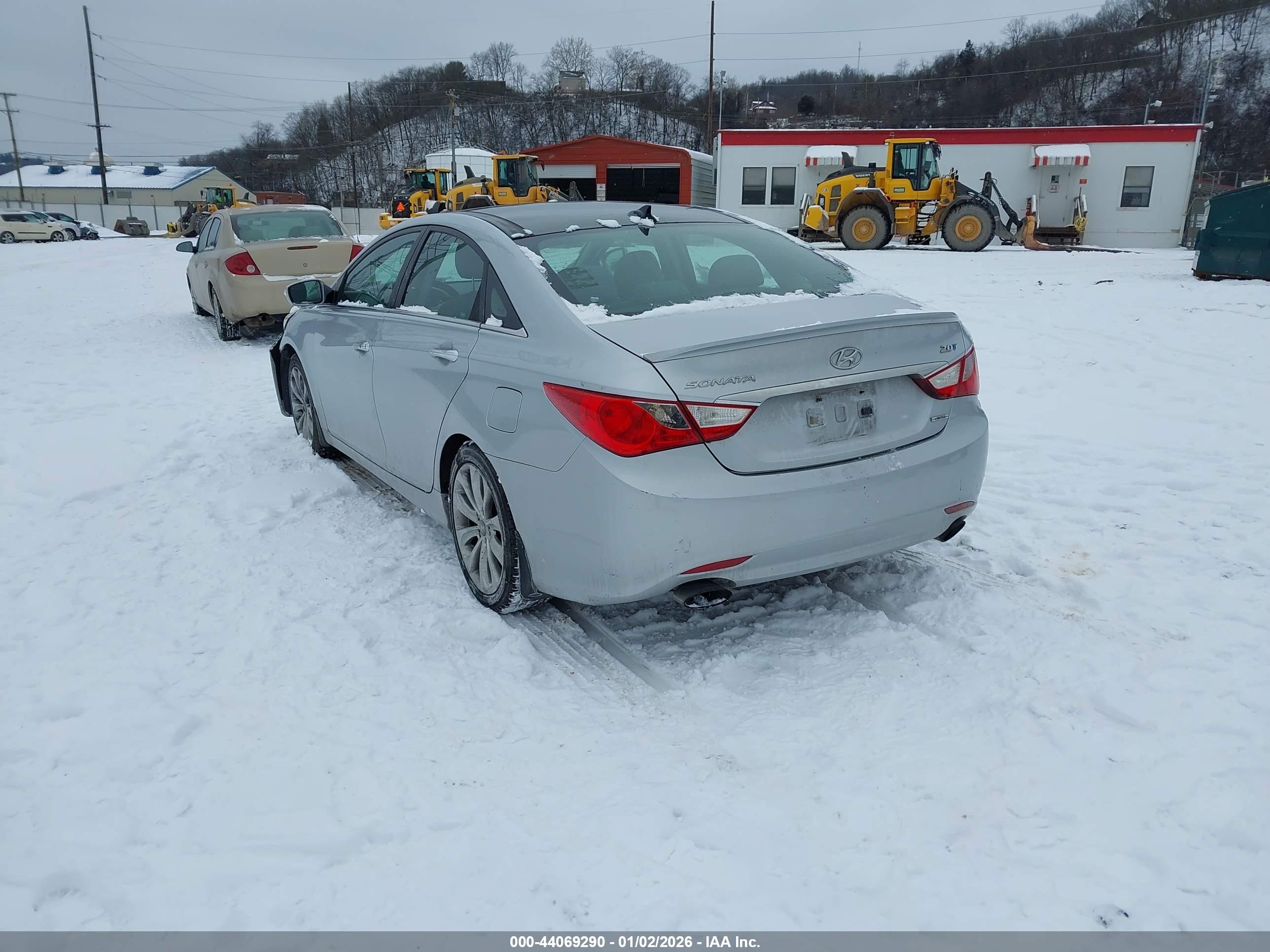 HYUNDAI SONATA image 3