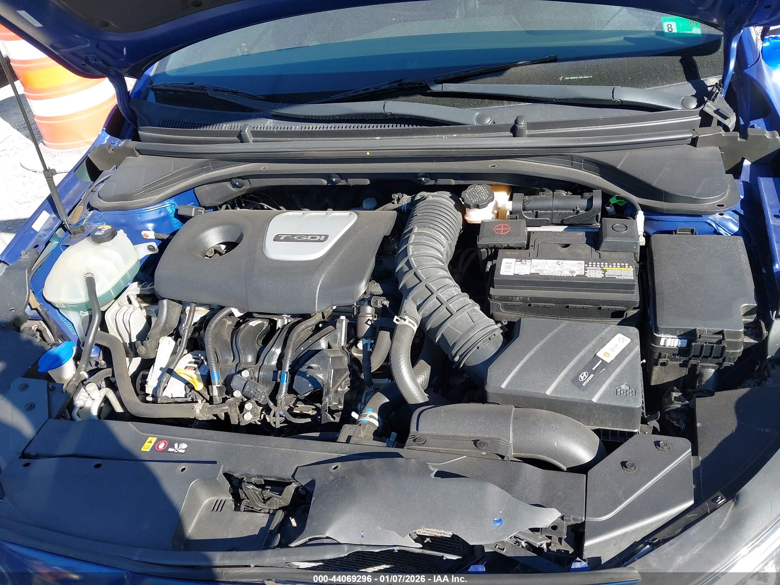 HYUNDAI ELANTRA image 10
