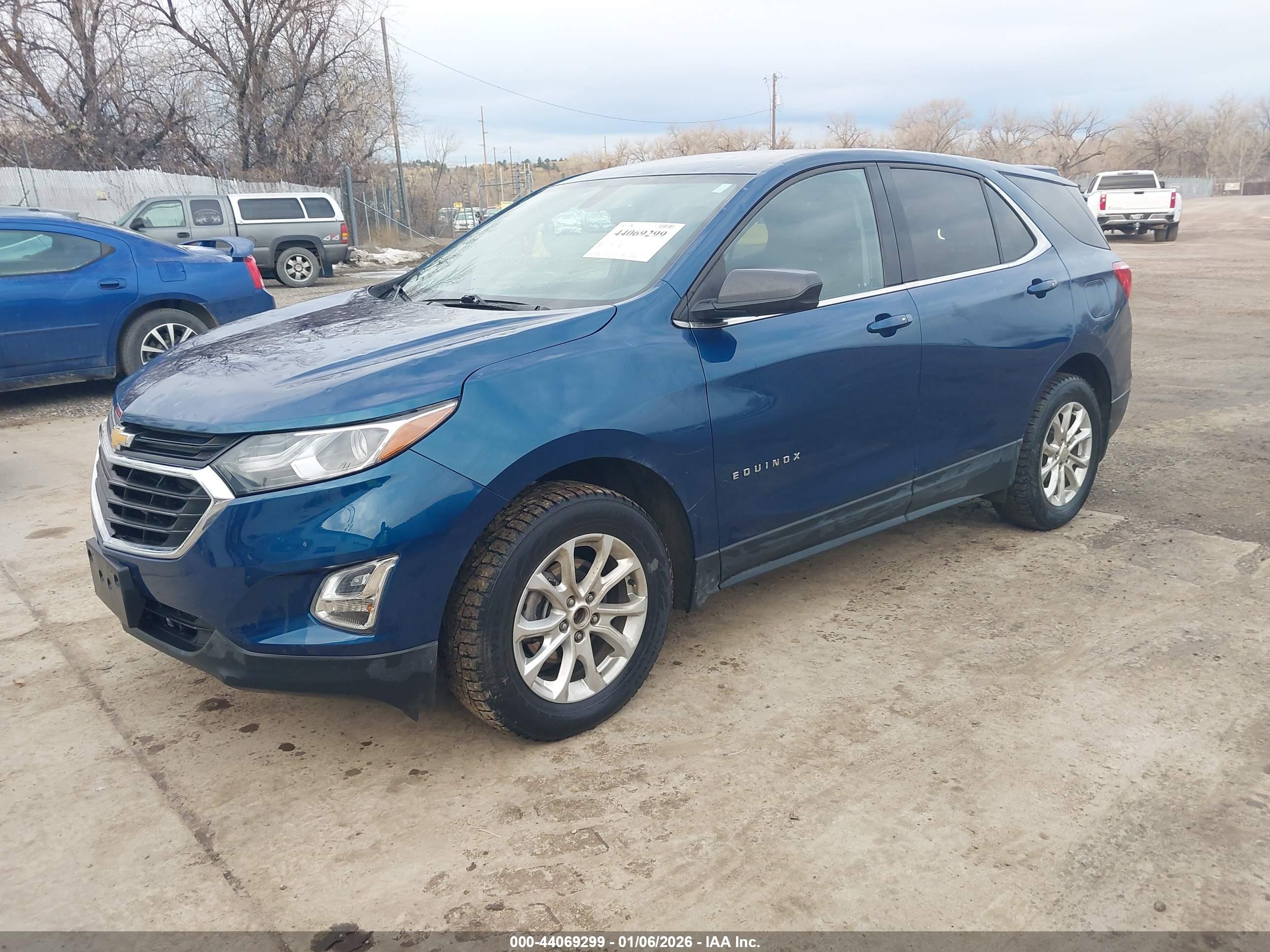 CHEVROLET EQUINOX image 2