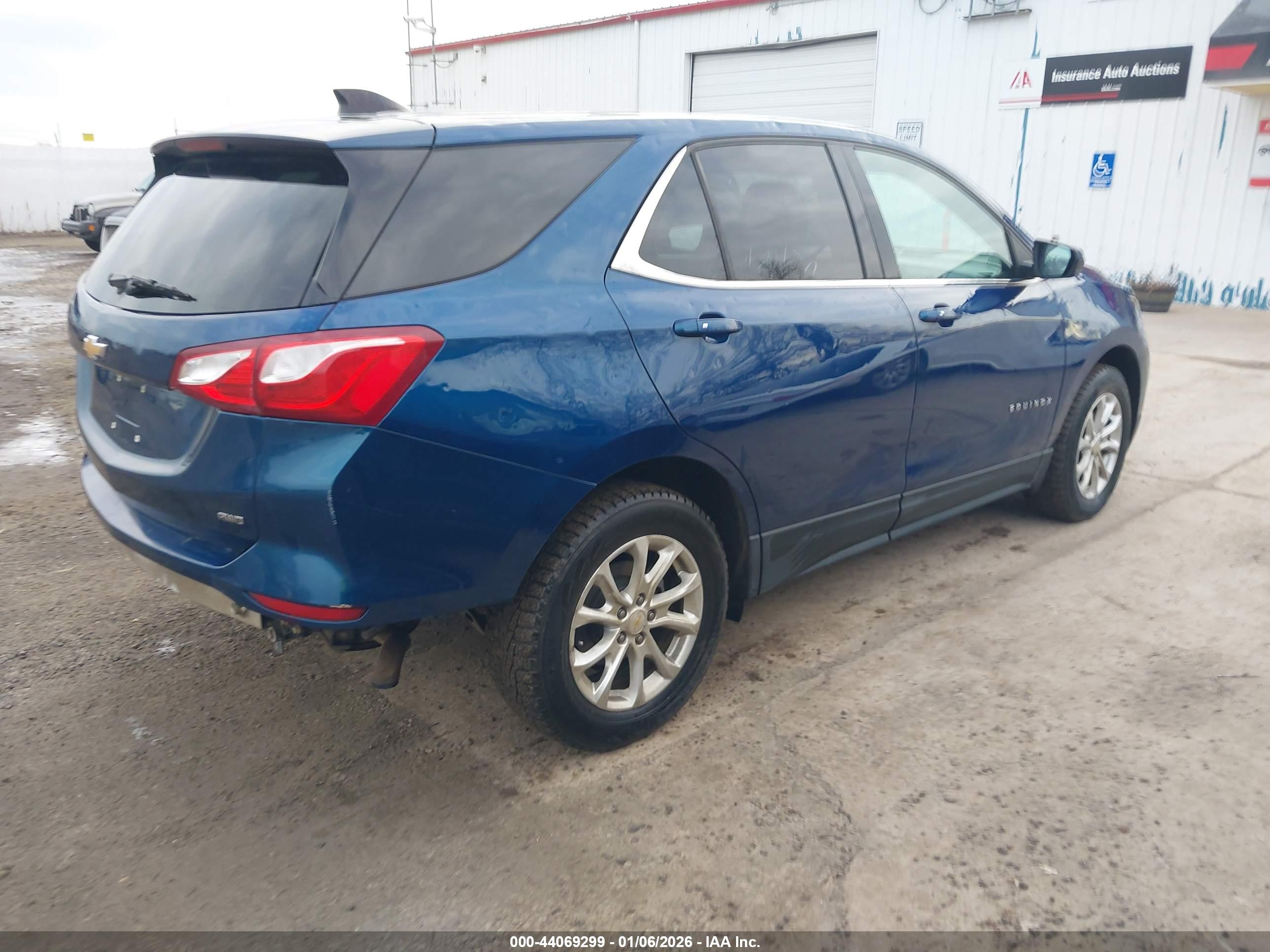 CHEVROLET EQUINOX image 4