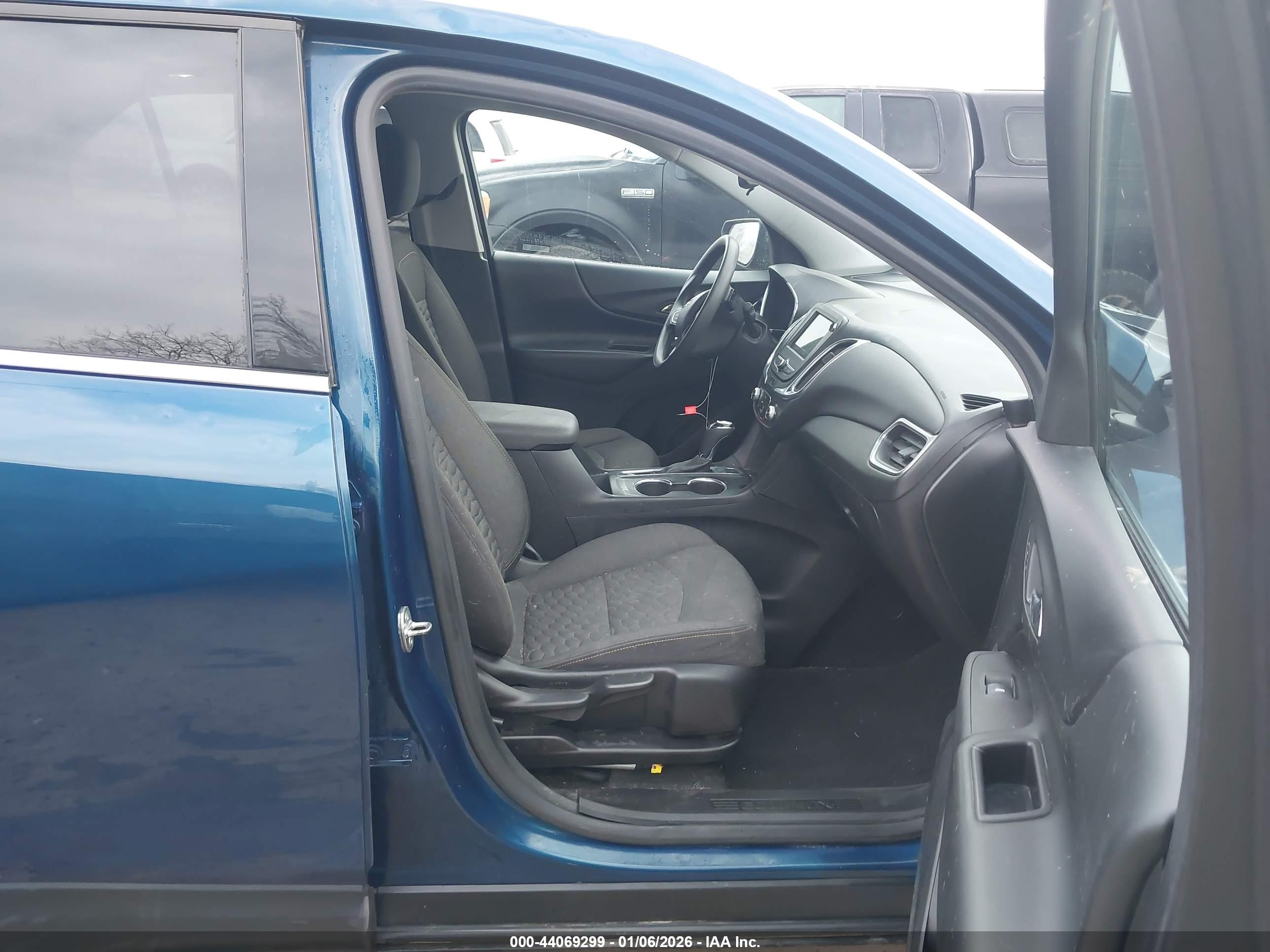 CHEVROLET EQUINOX image 5