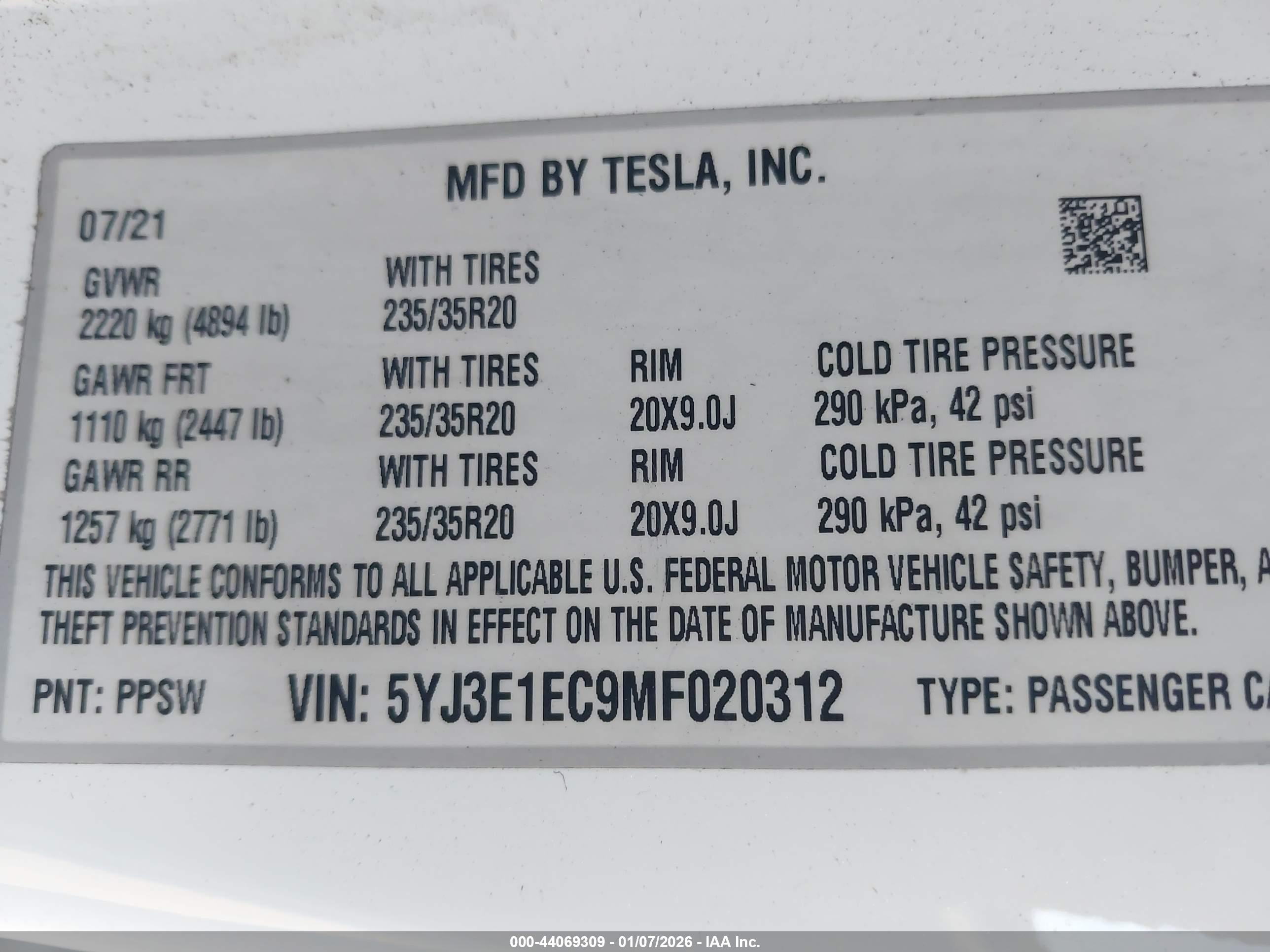 TESLA MODEL image 9