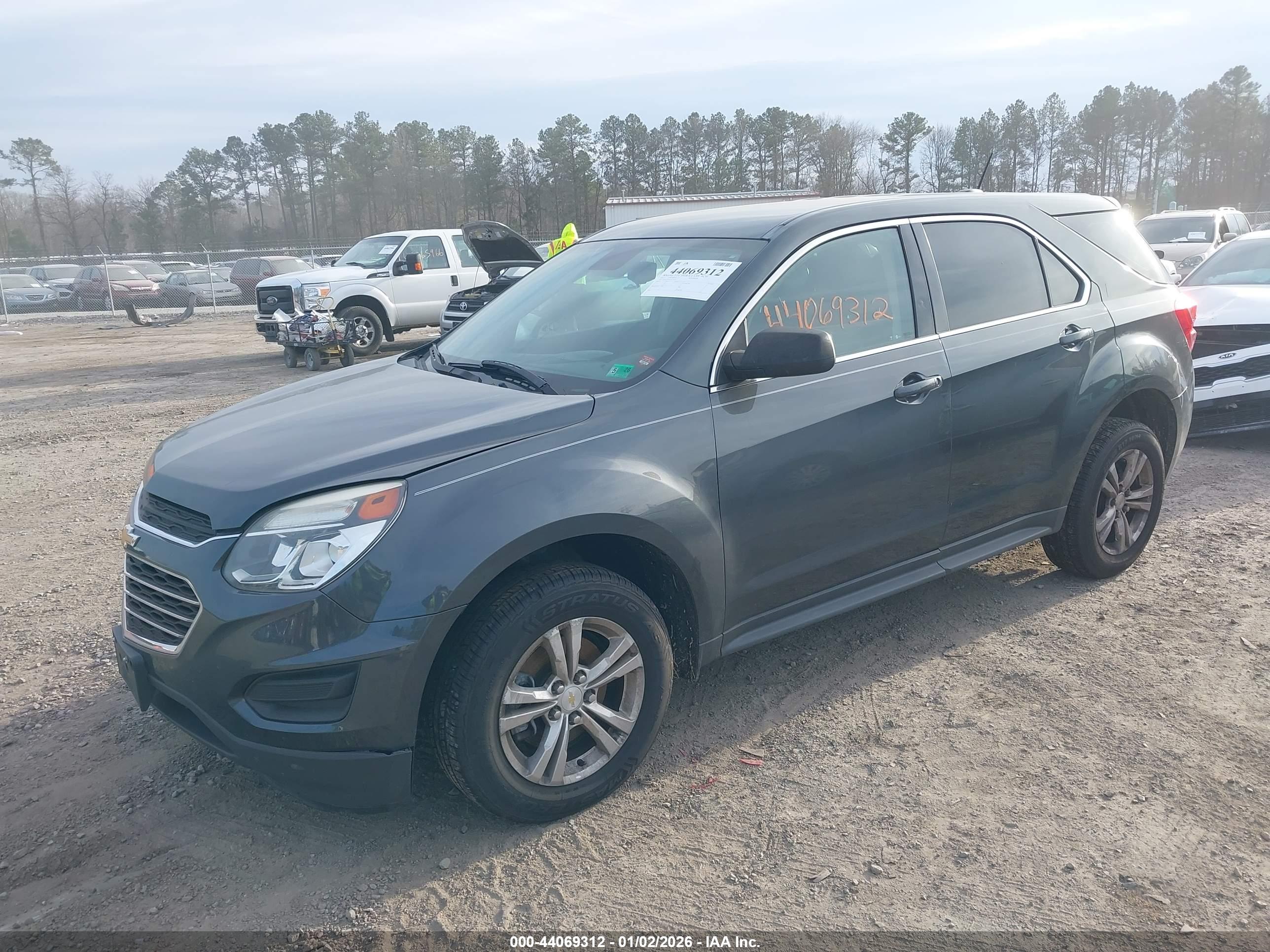 CHEVROLET EQUINOX image 2