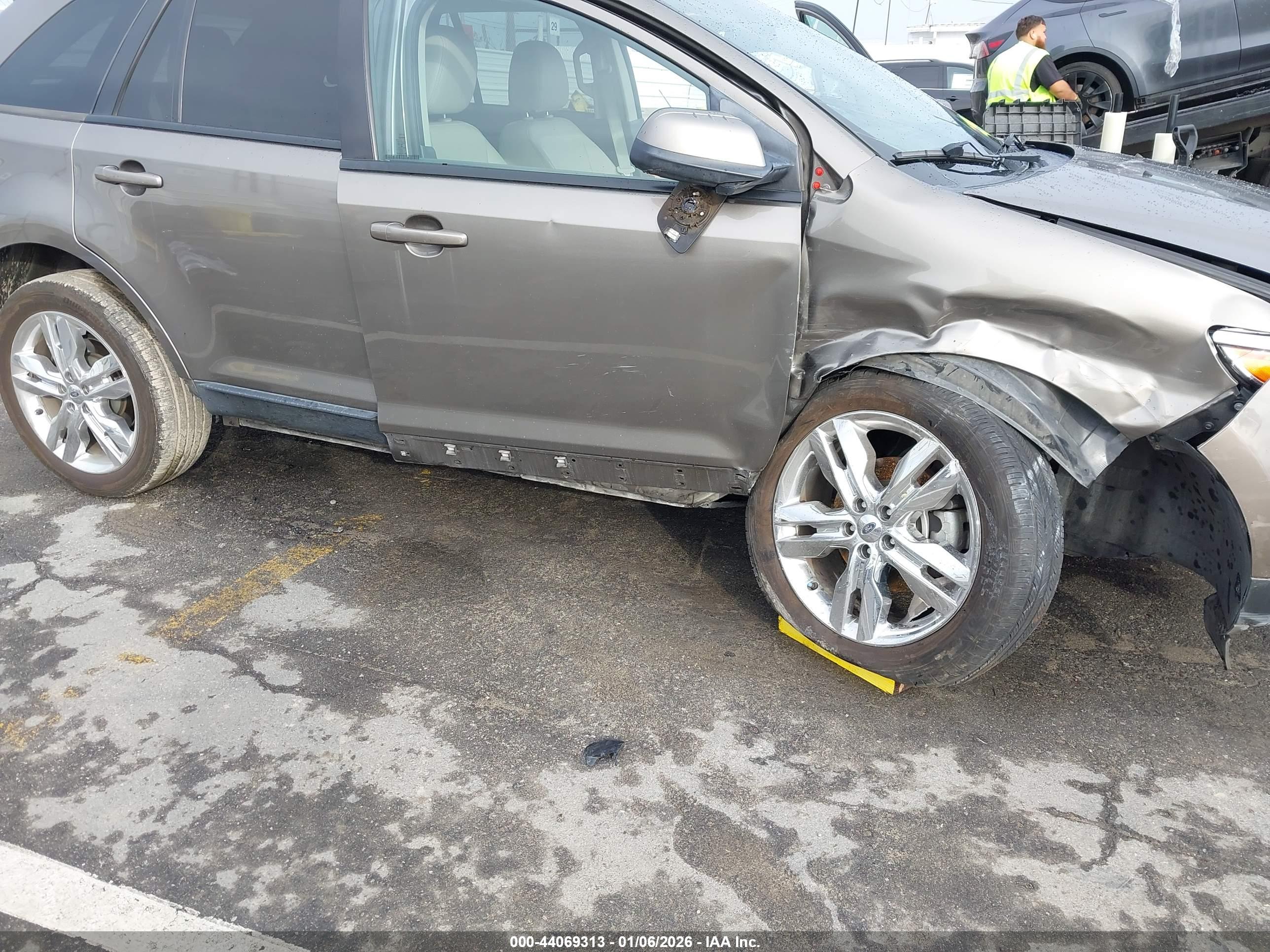 FORD EDGE image 6
