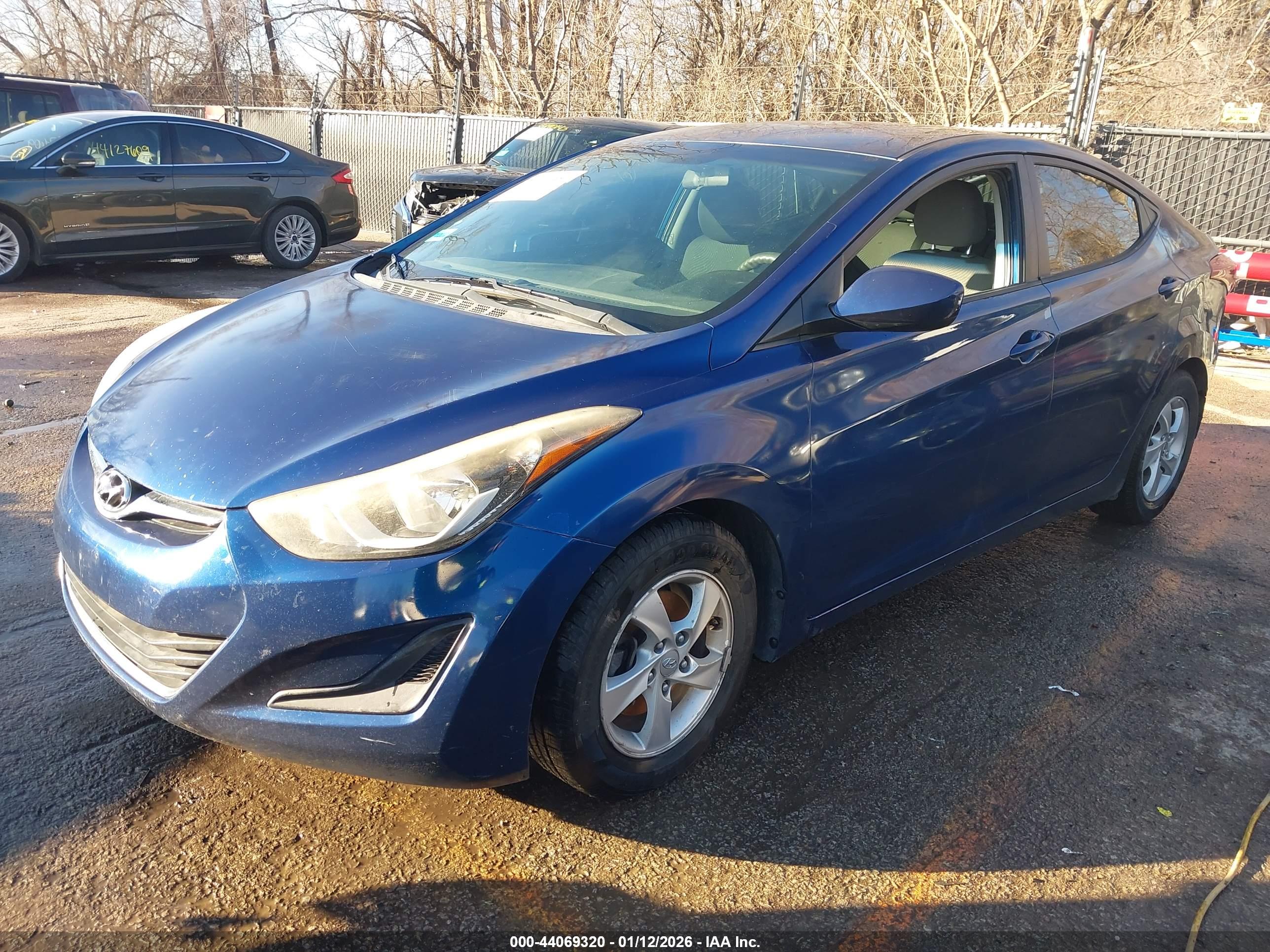 HYUNDAI ELANTRA image 2