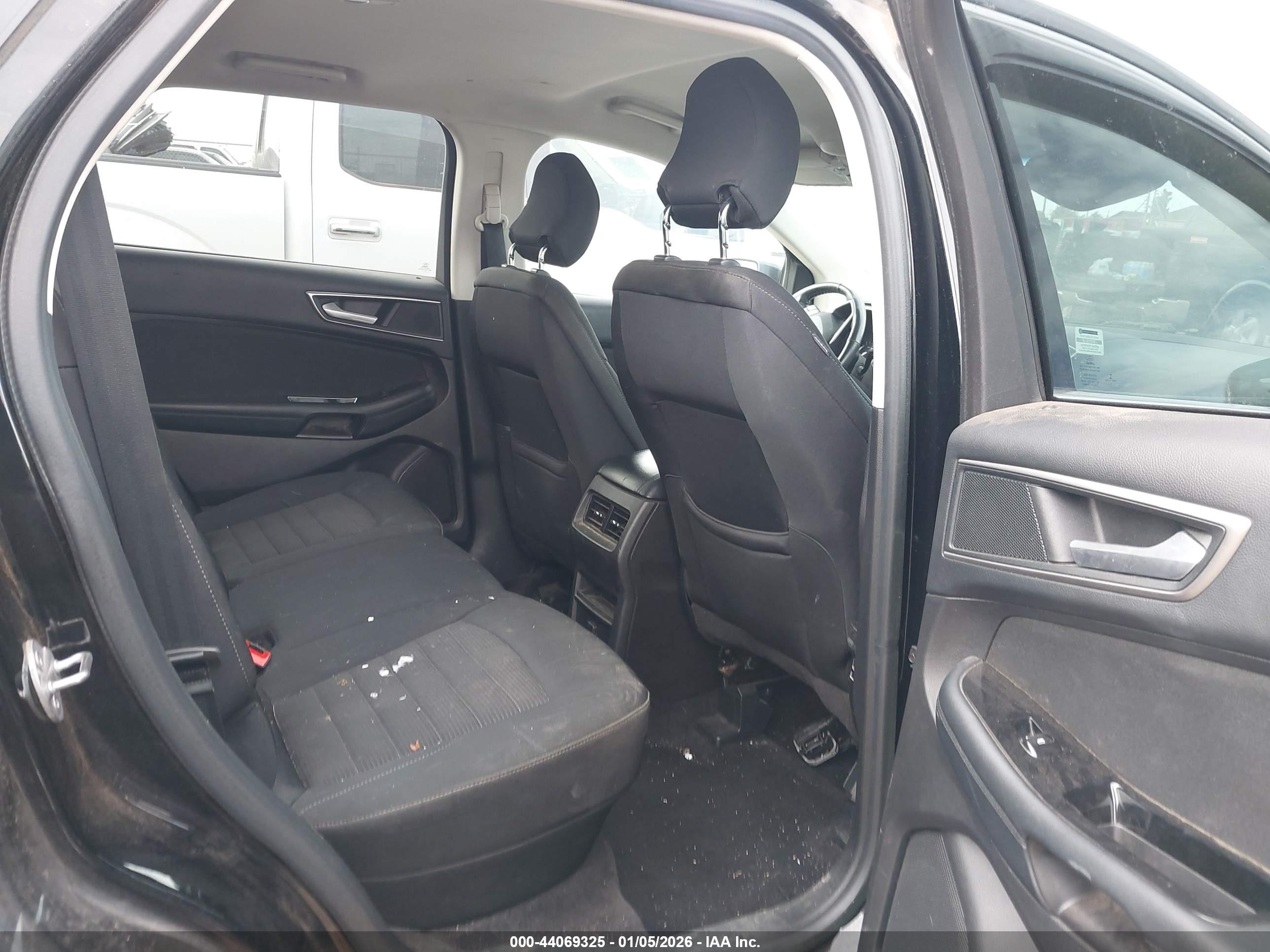 FORD EDGE image 8