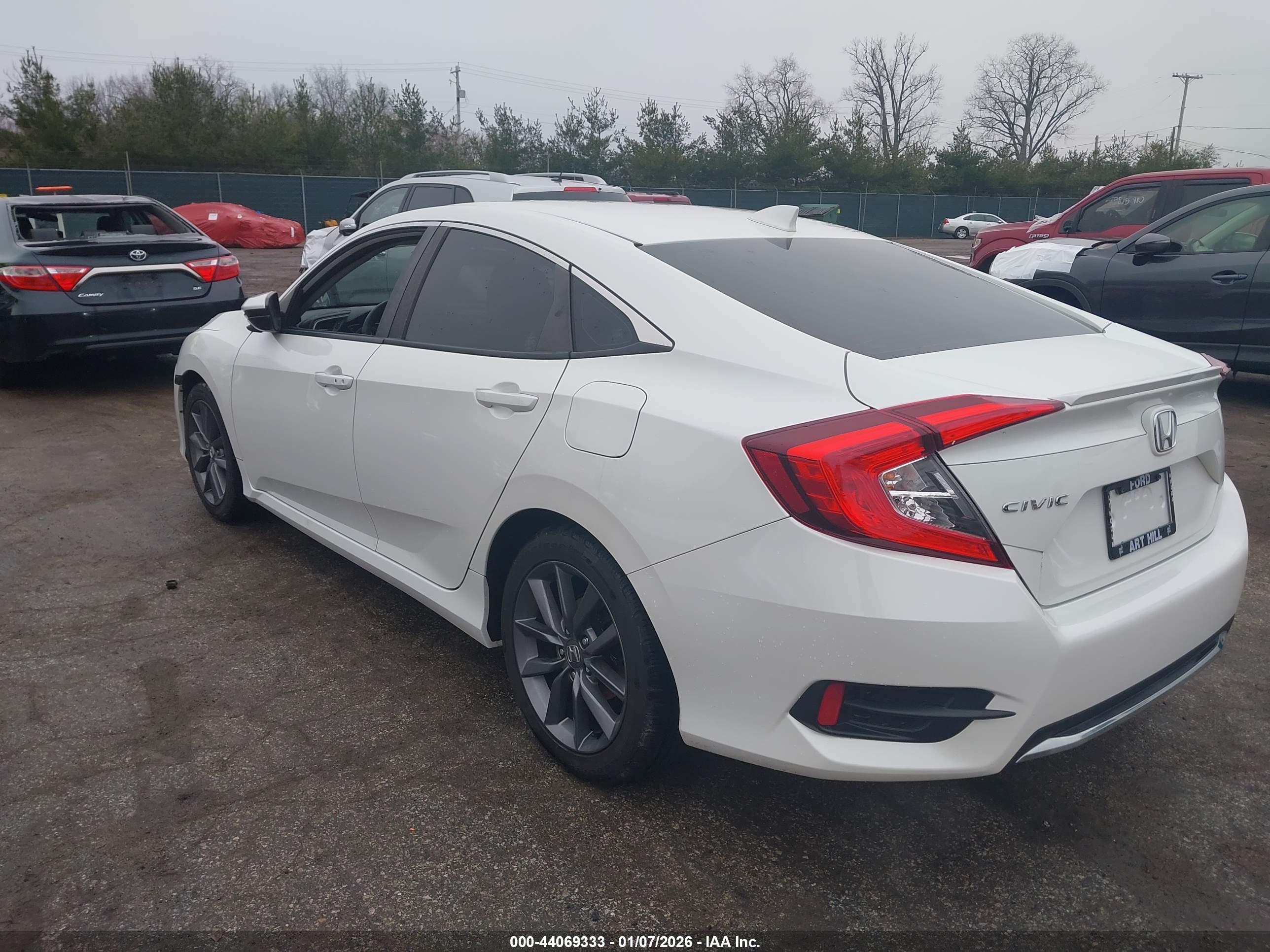 HONDA CIVIC image 3