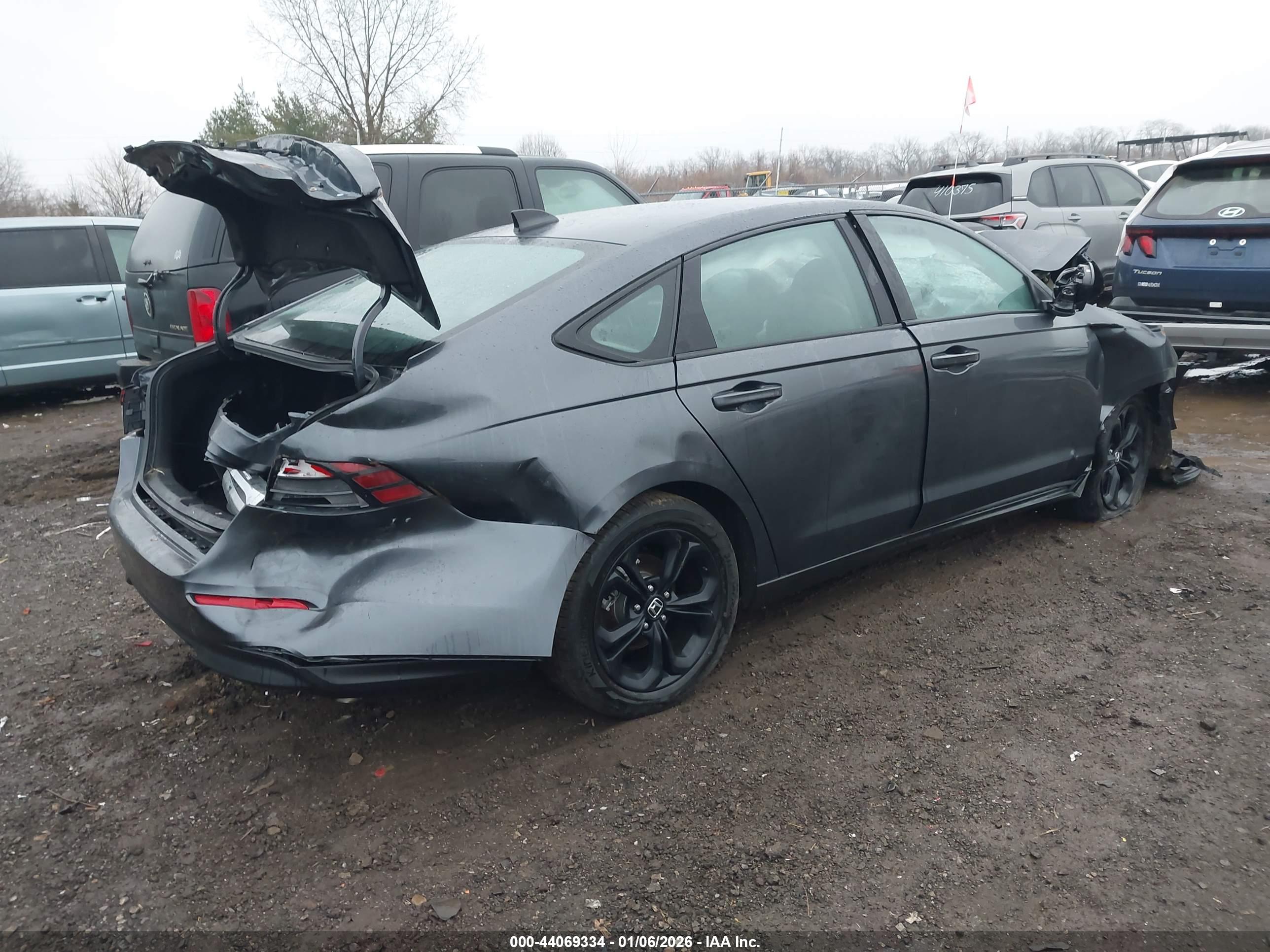 HONDA ACCORD image 4