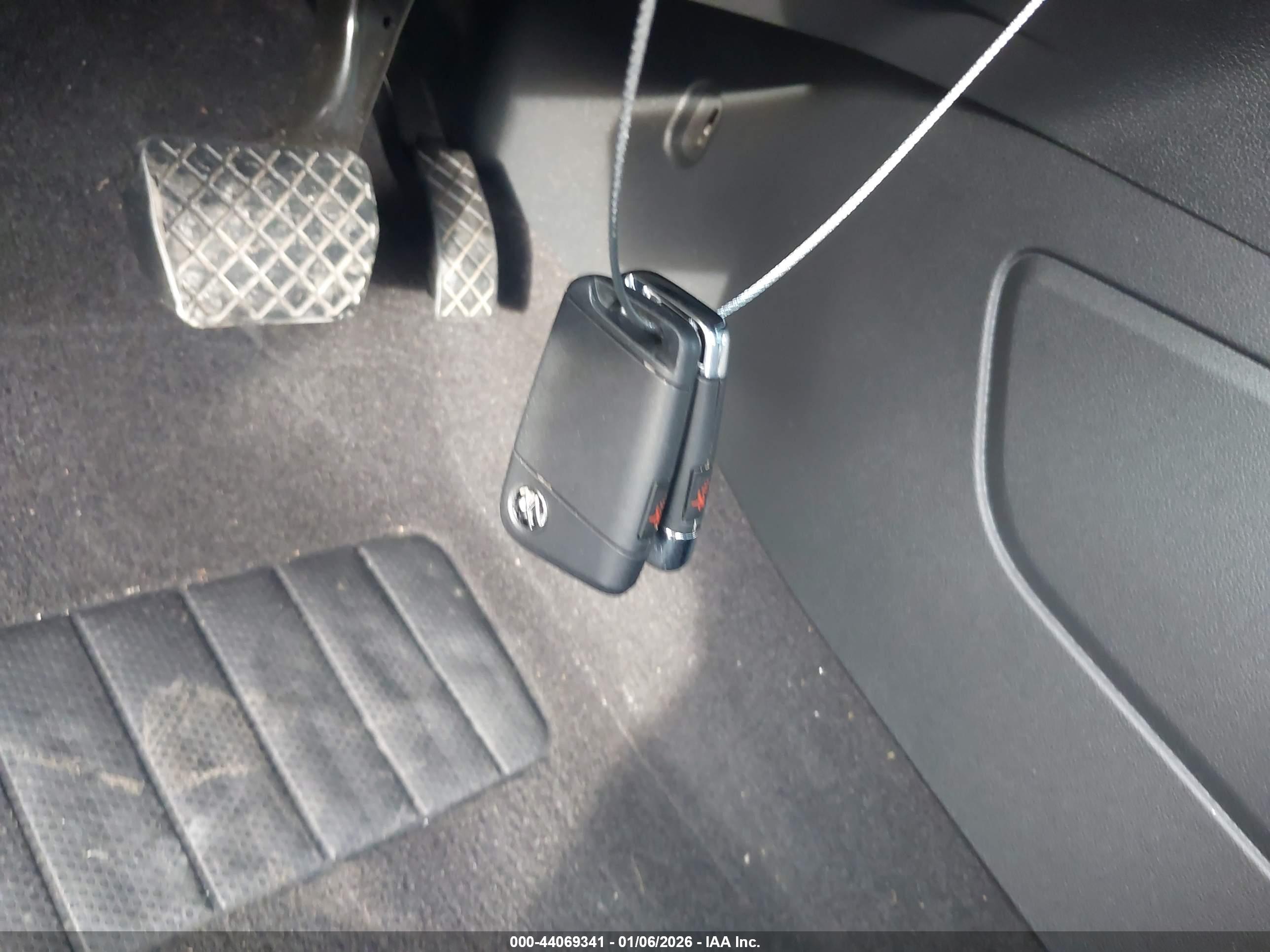 VOLKSWAGEN ATLAS image 11
