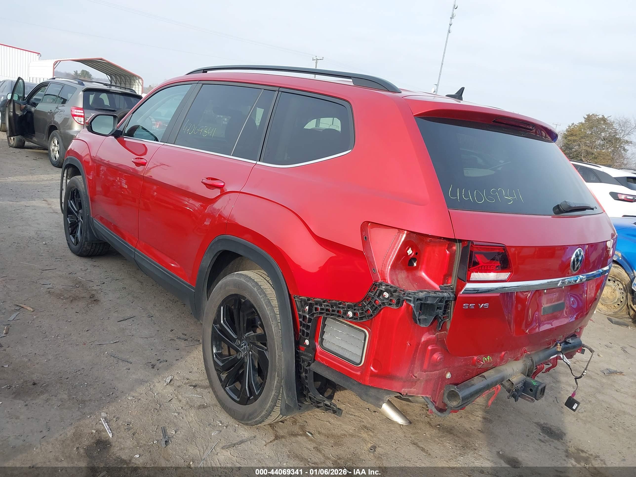 VOLKSWAGEN ATLAS image 3