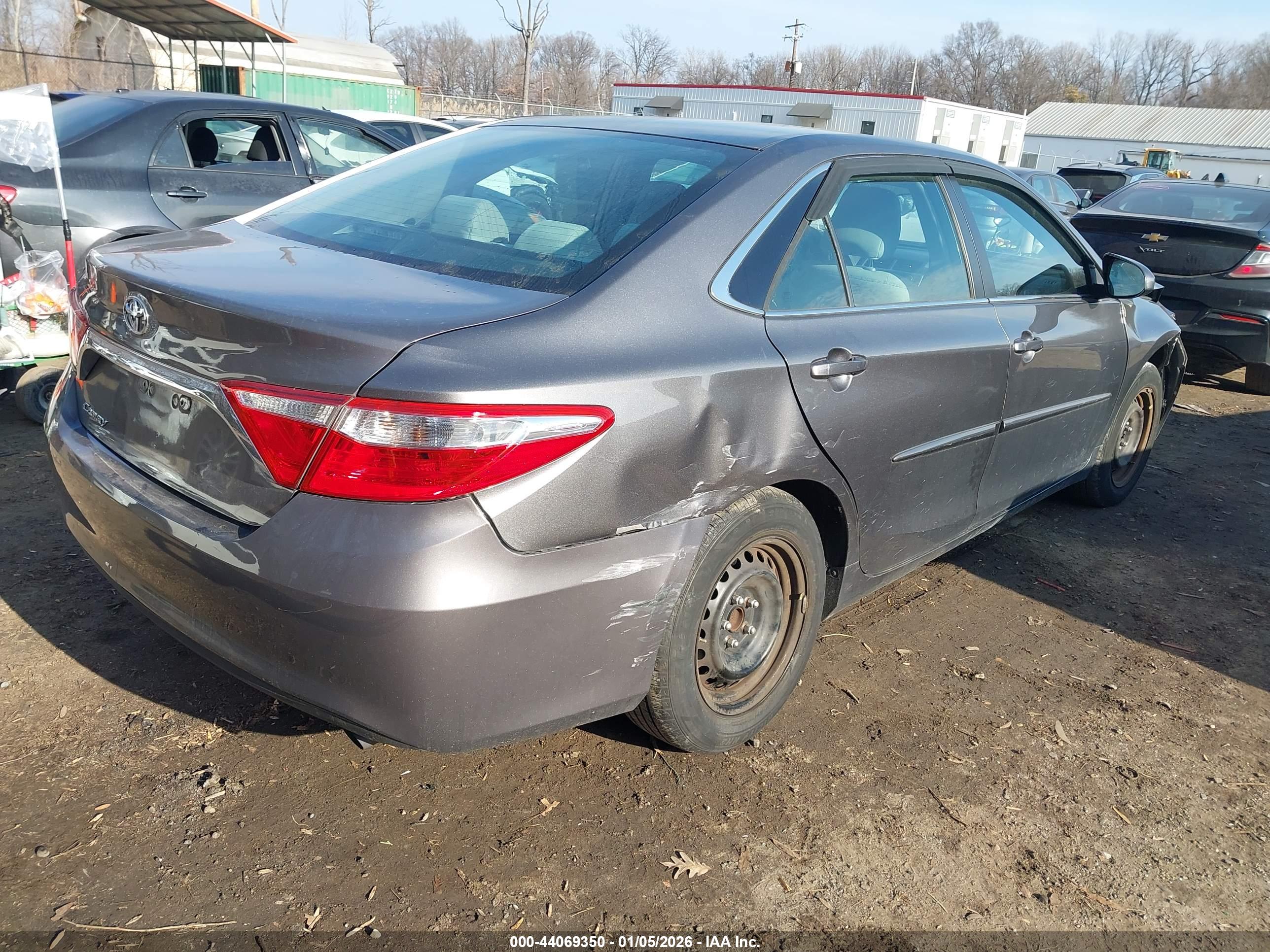TOYOTA CAMRY image 4
