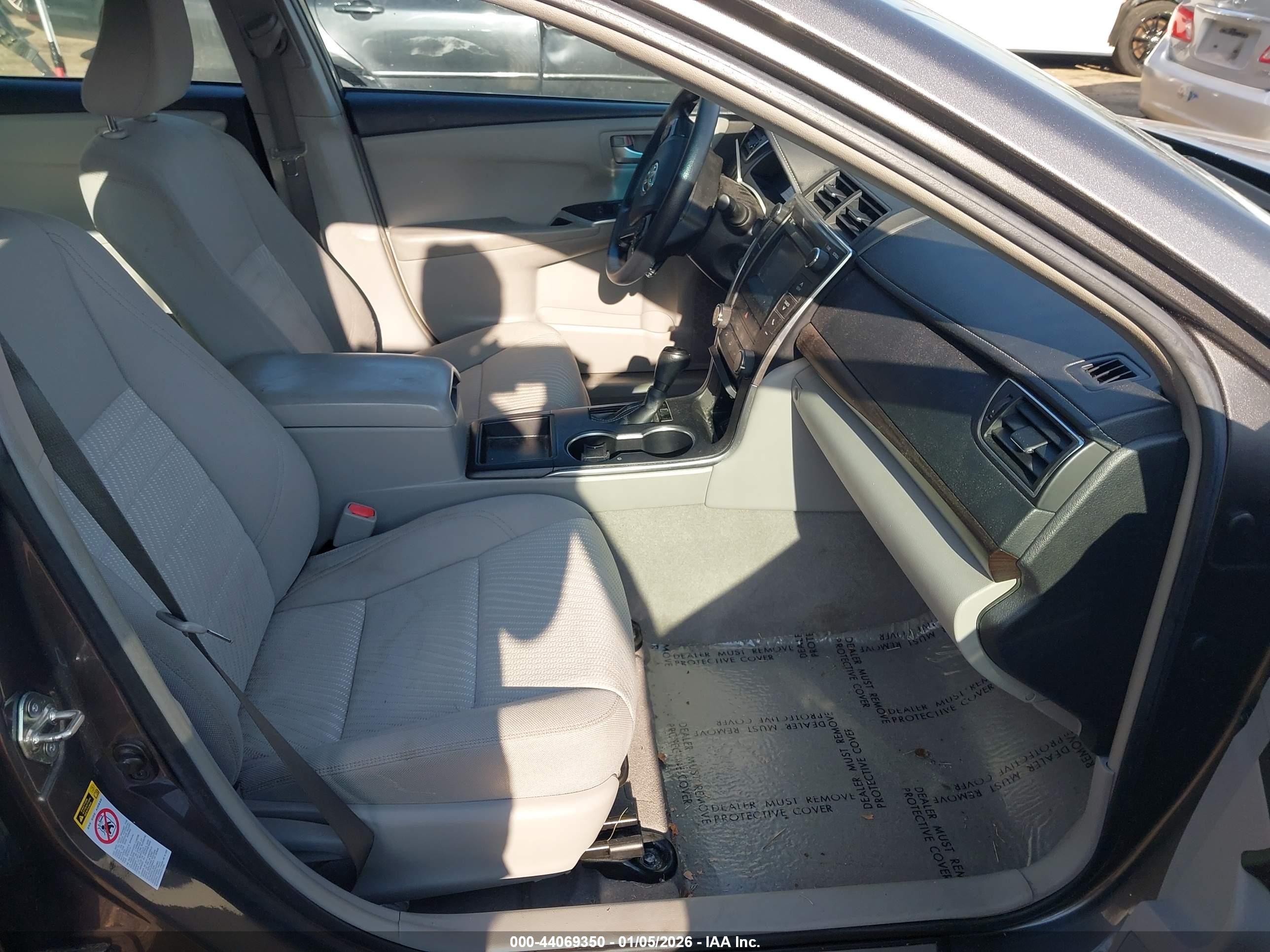 TOYOTA CAMRY image 5