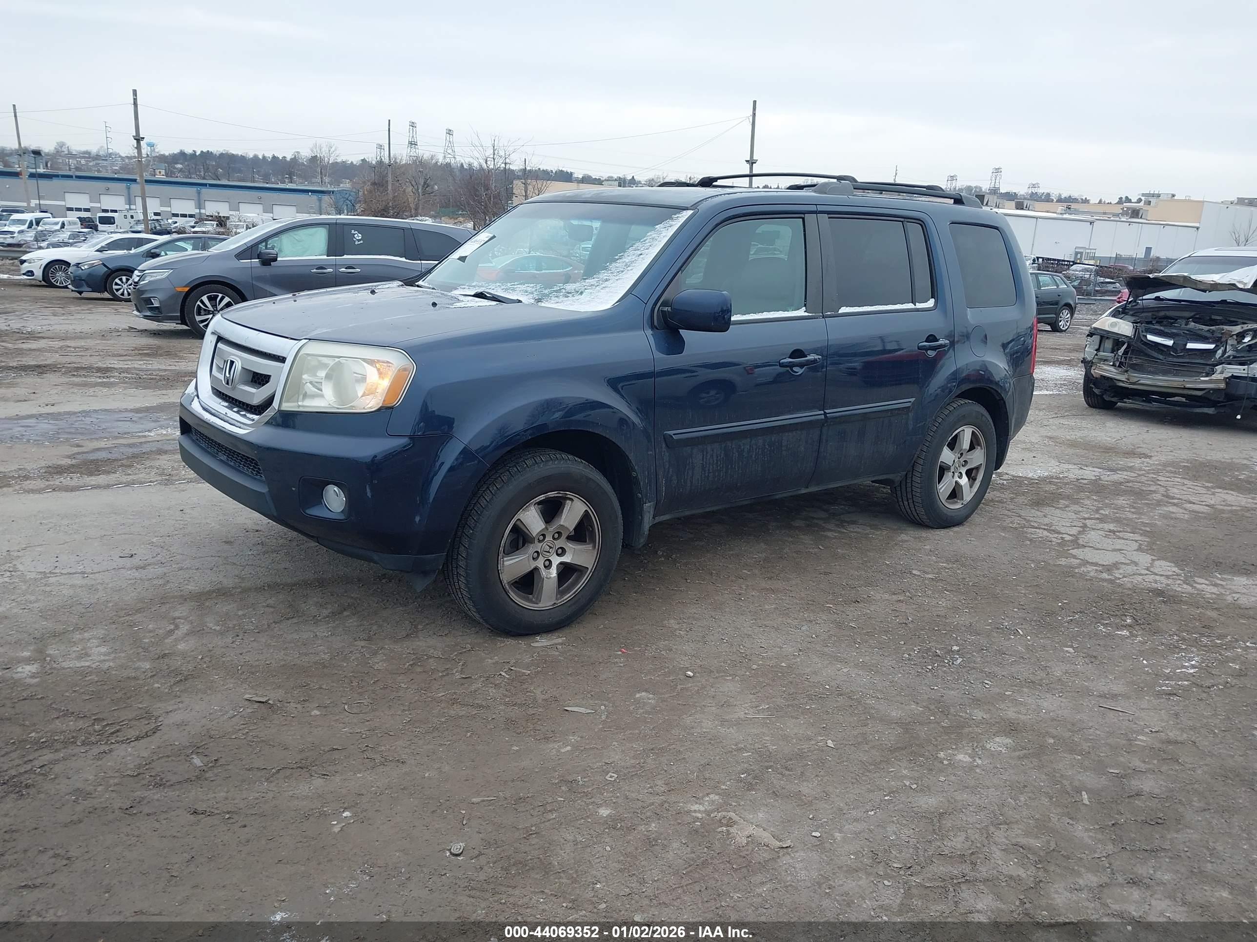 HONDA PILOT image 2