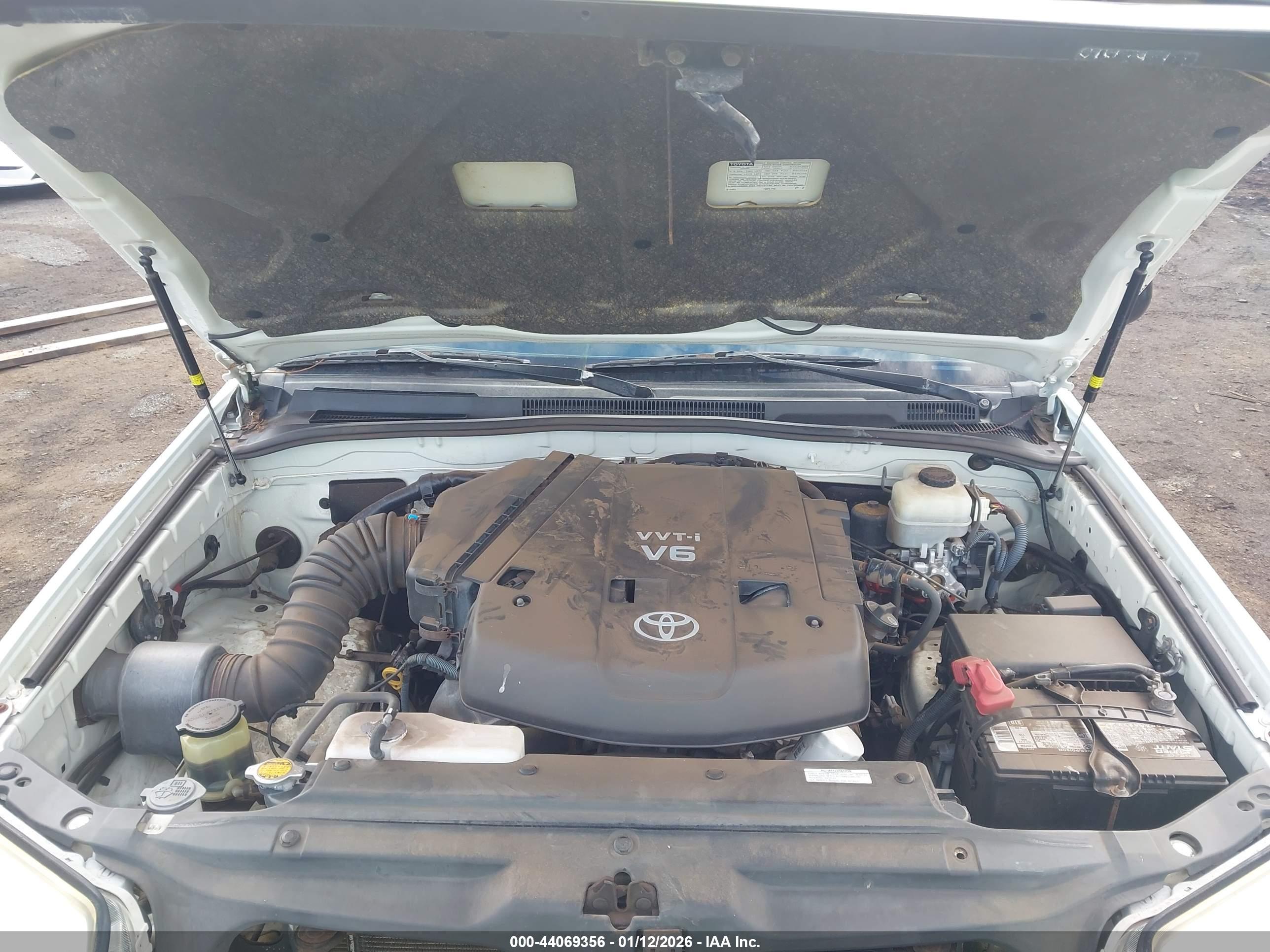 TOYOTA 4RUNNER image 10