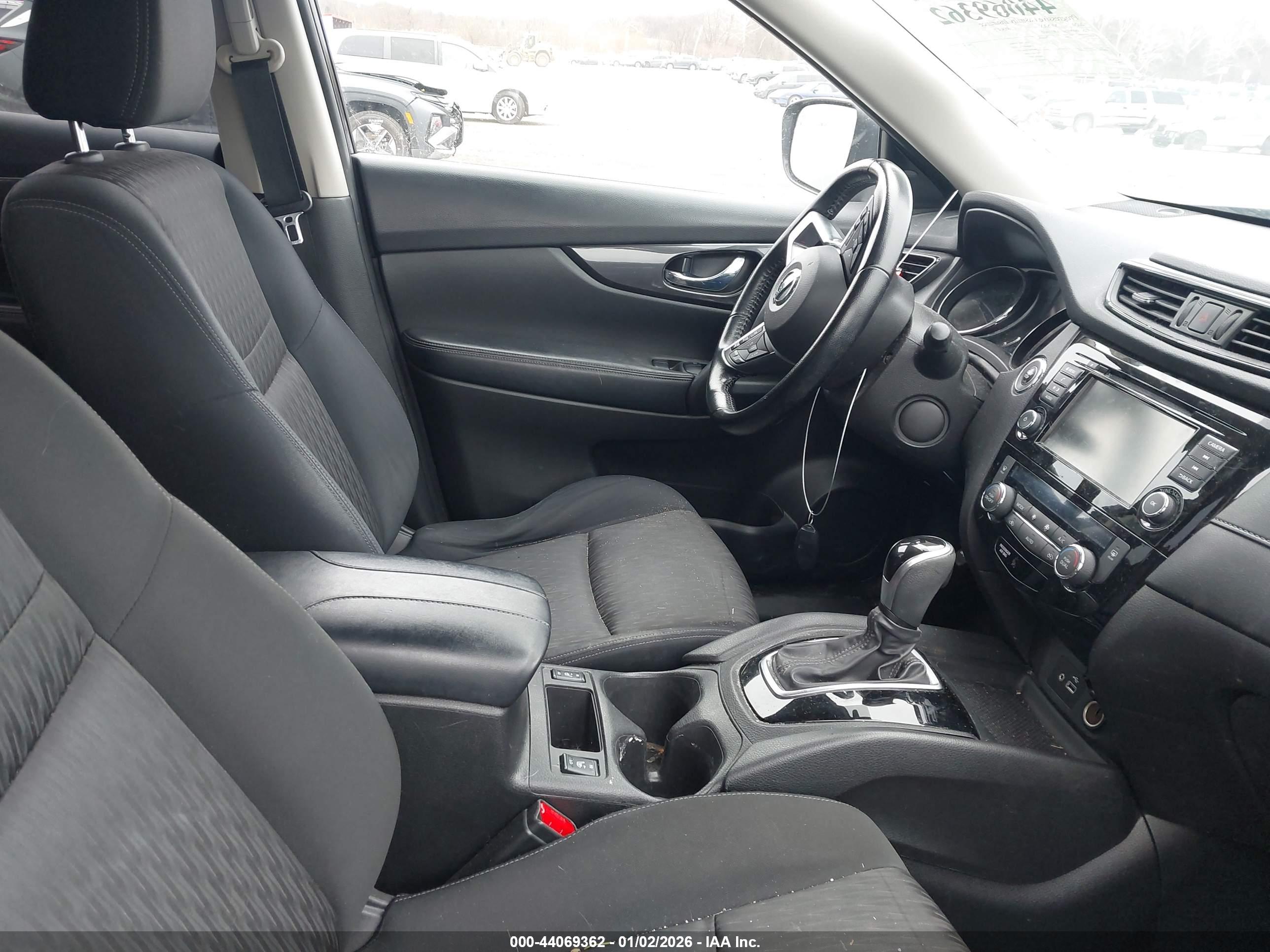 NISSAN ROGUE image 5