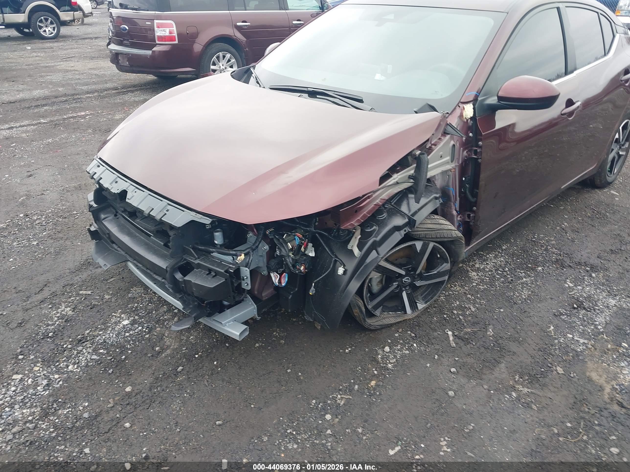 NISSAN SENTRA image 6