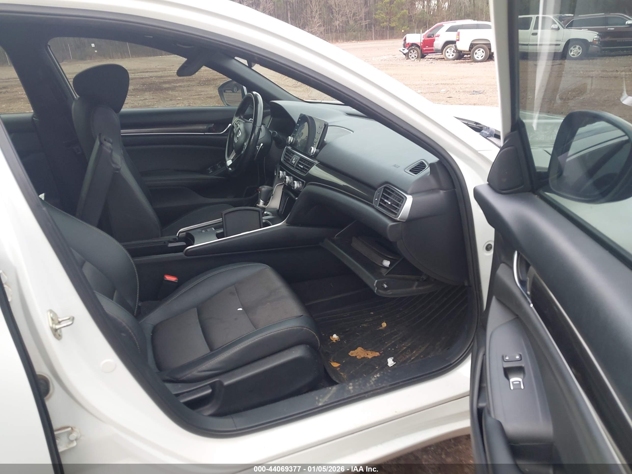 HONDA ACCORD image 5