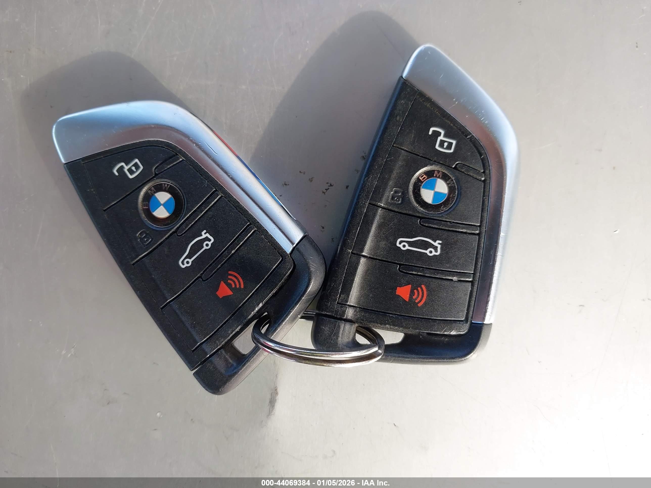 BMW 330I image 11