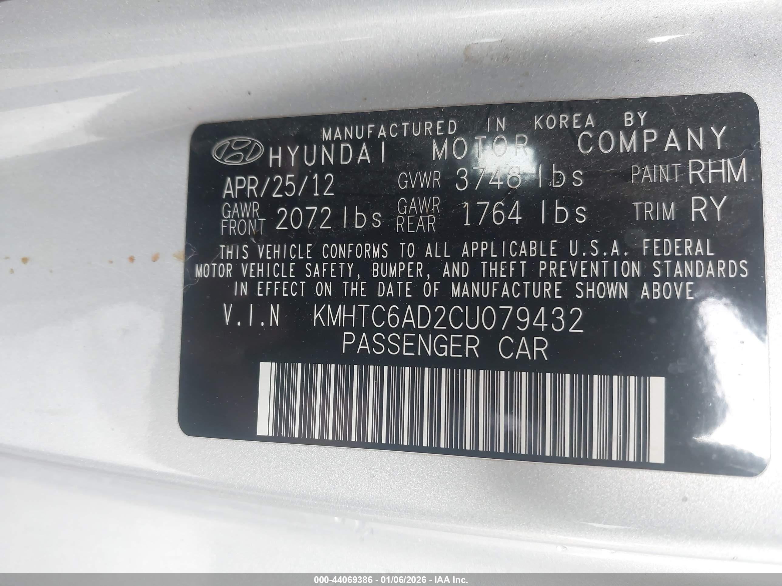 HYUNDAI VELOSTER image 9