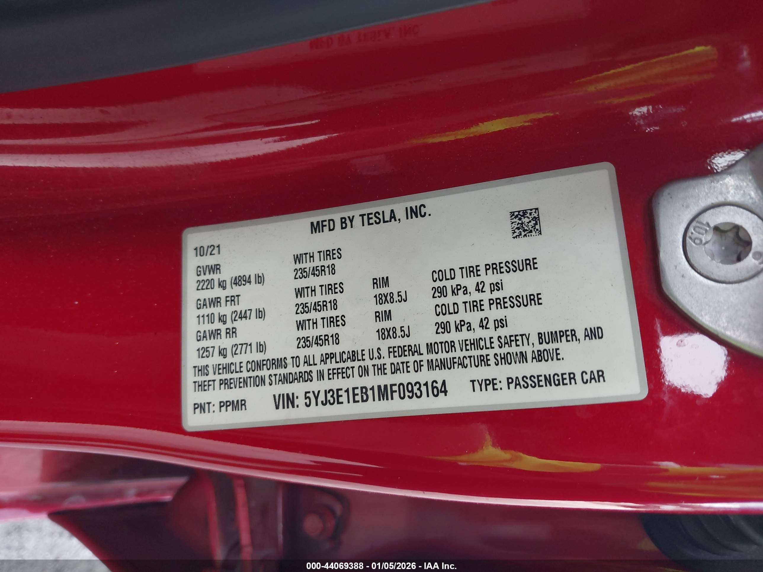 TESLA MODEL image 9
