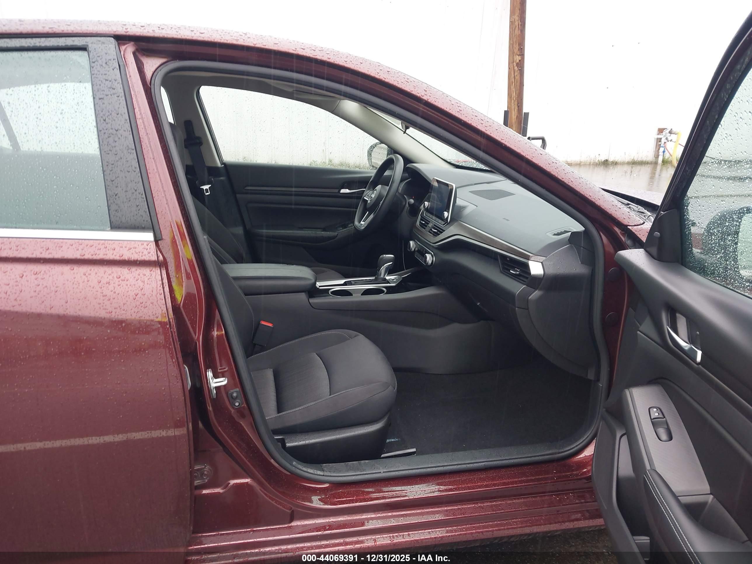 NISSAN ALTIMA image 5