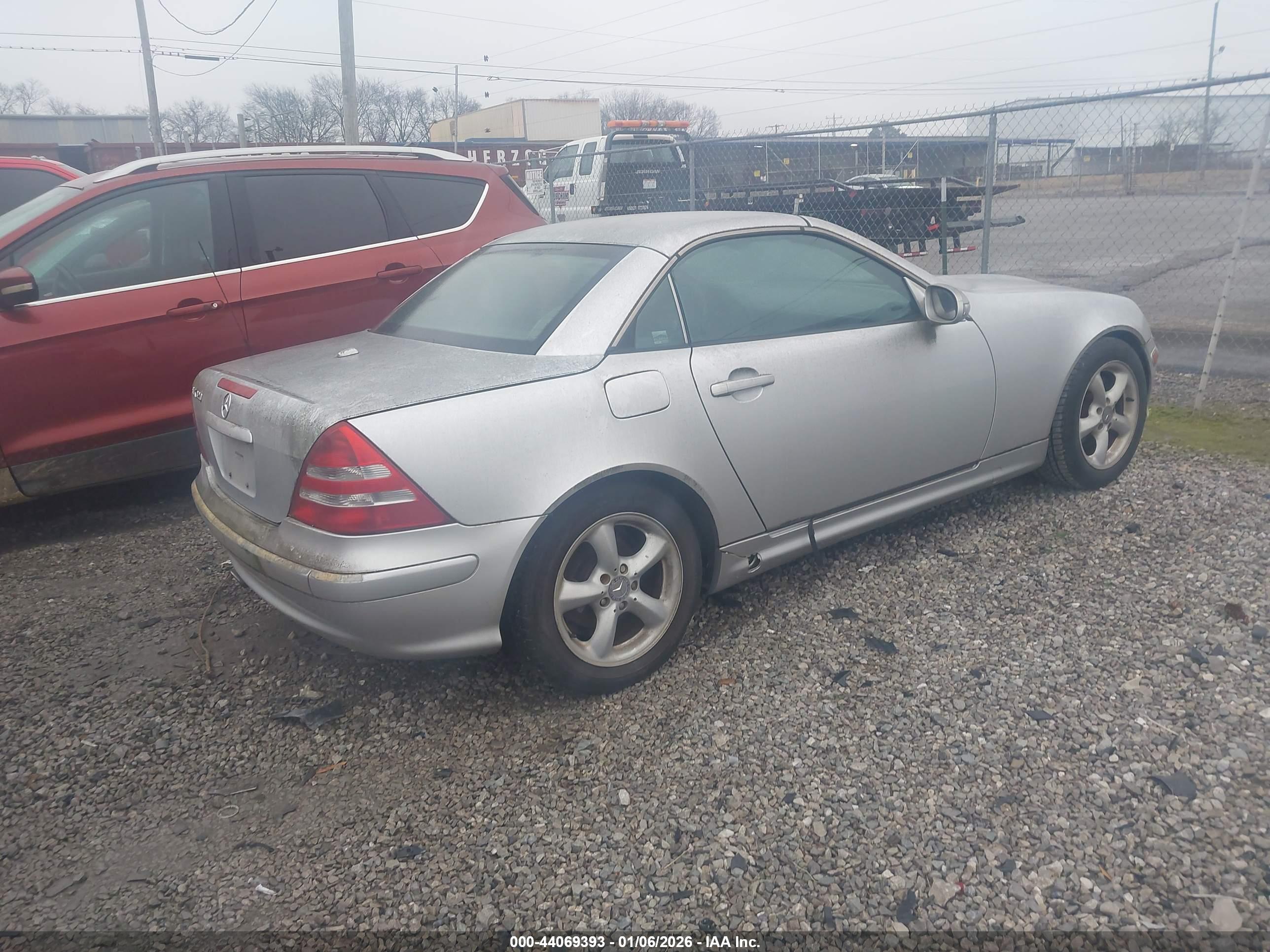 MERCEDES-BENZ SLK image 4