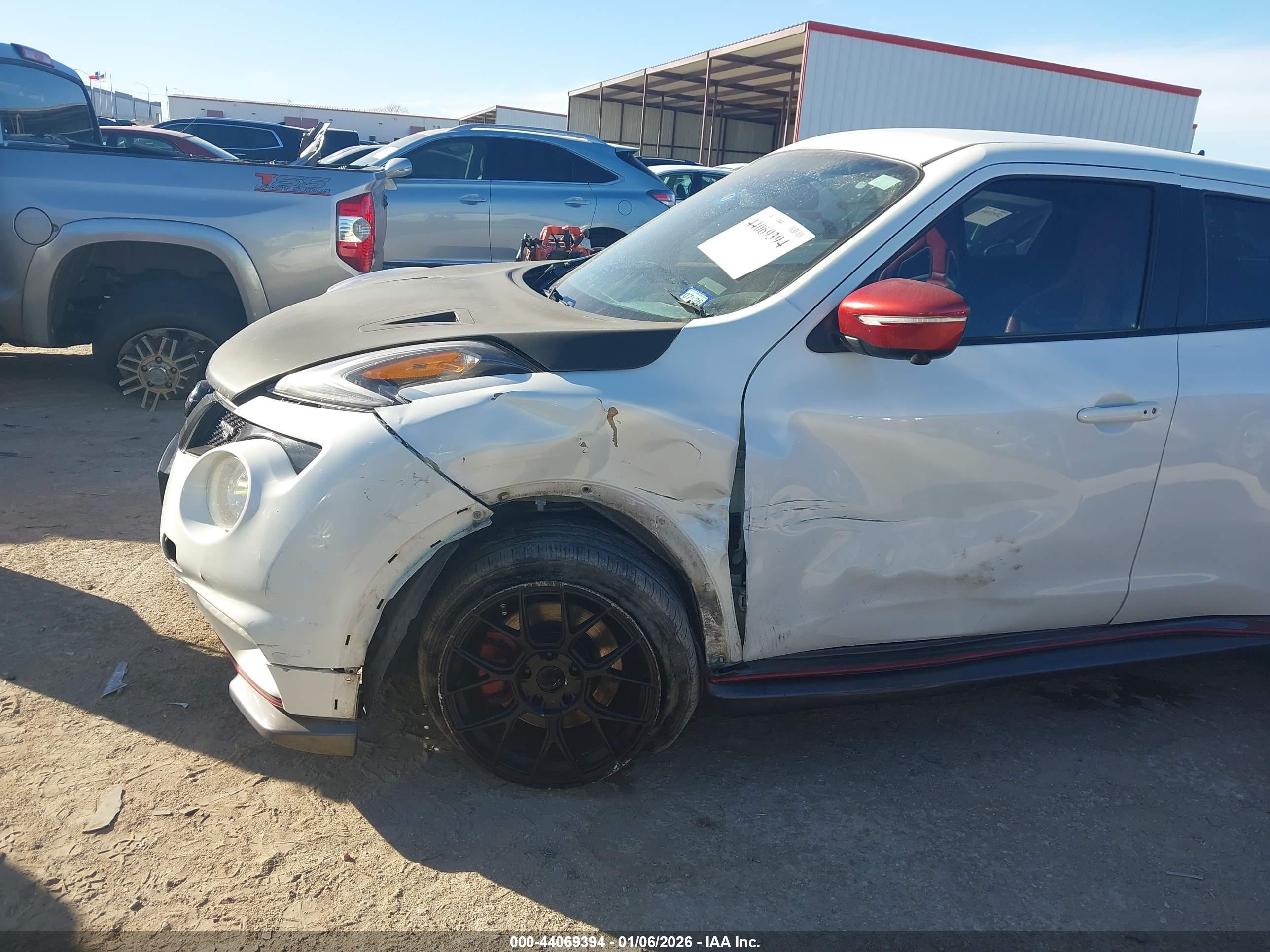 NISSAN JUKE image 6
