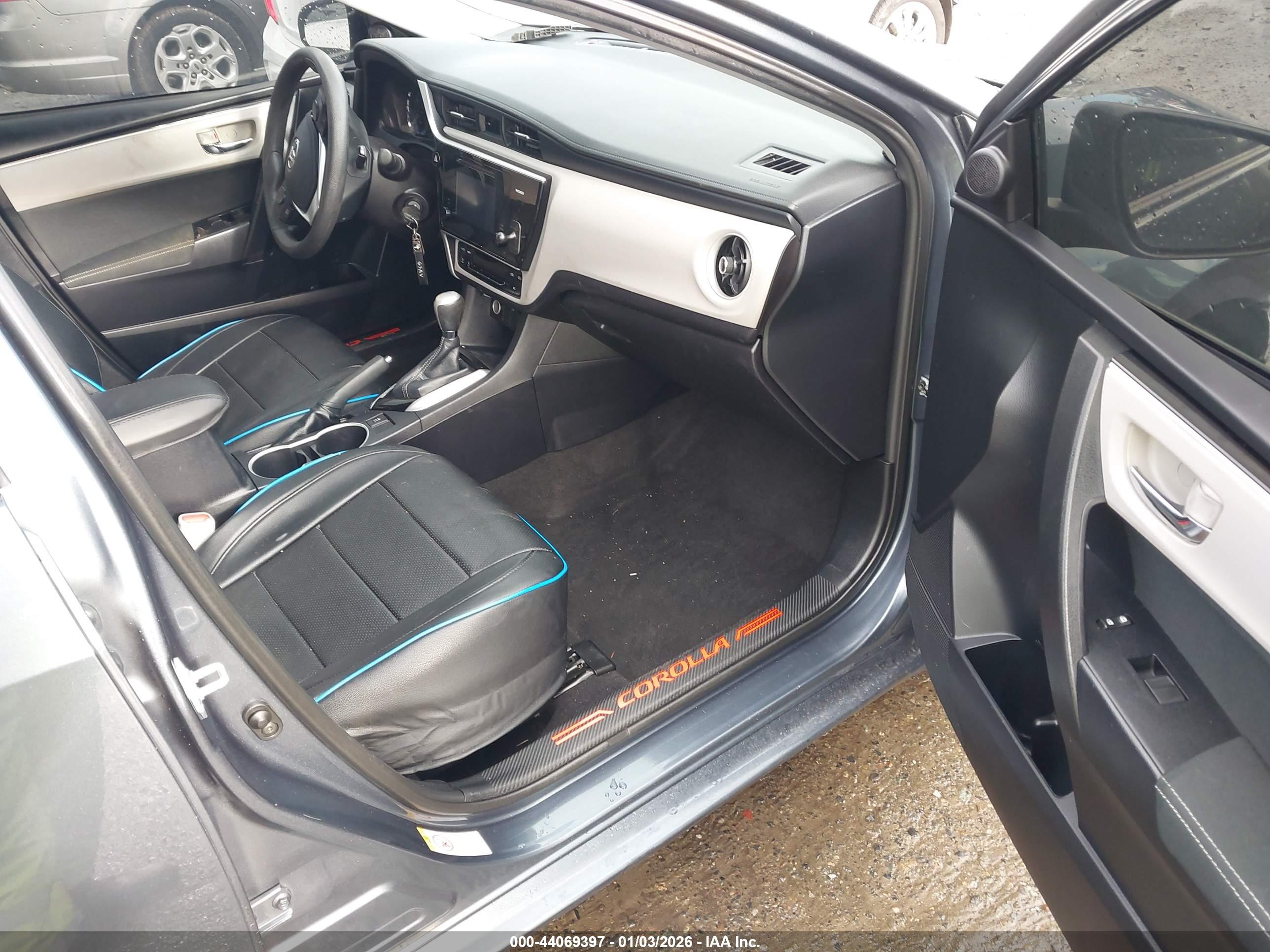 TOYOTA COROLLA image 5
