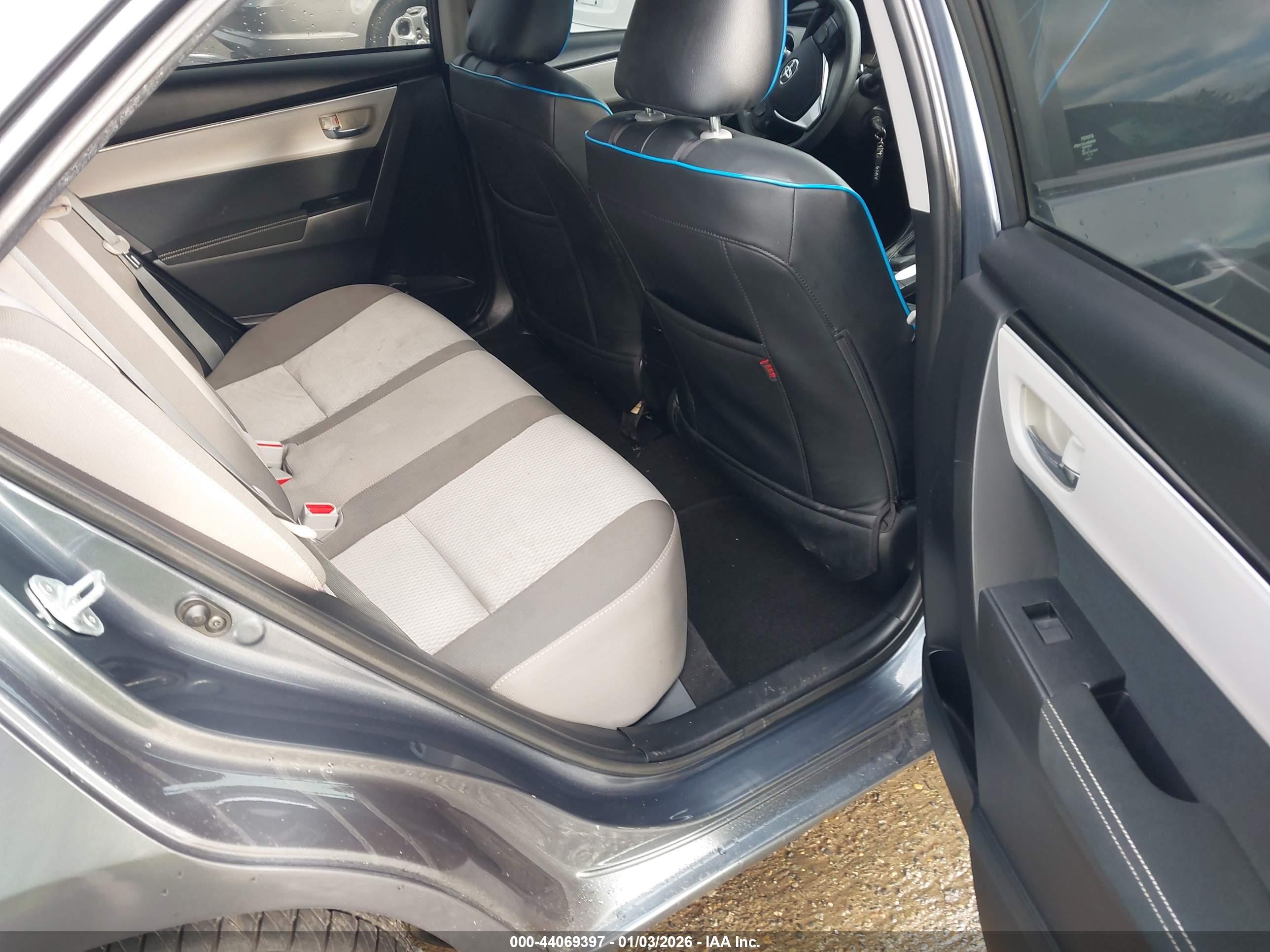 TOYOTA COROLLA image 8