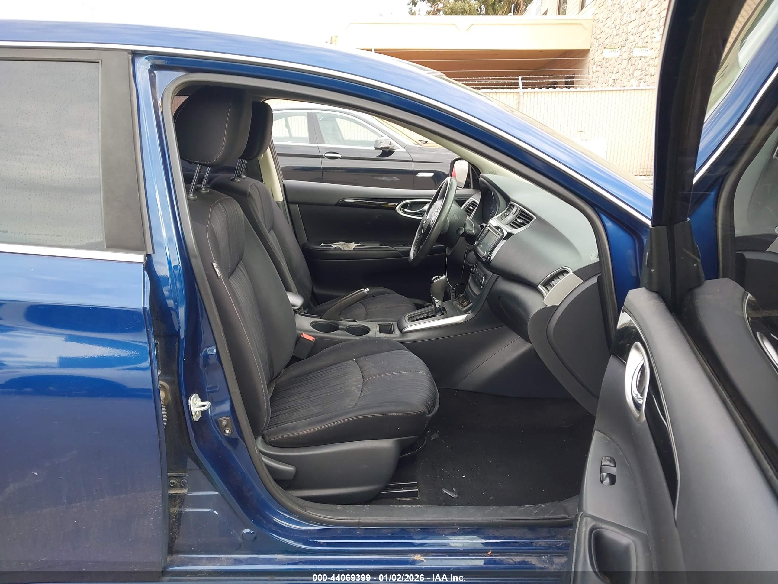 NISSAN SENTRA image 5