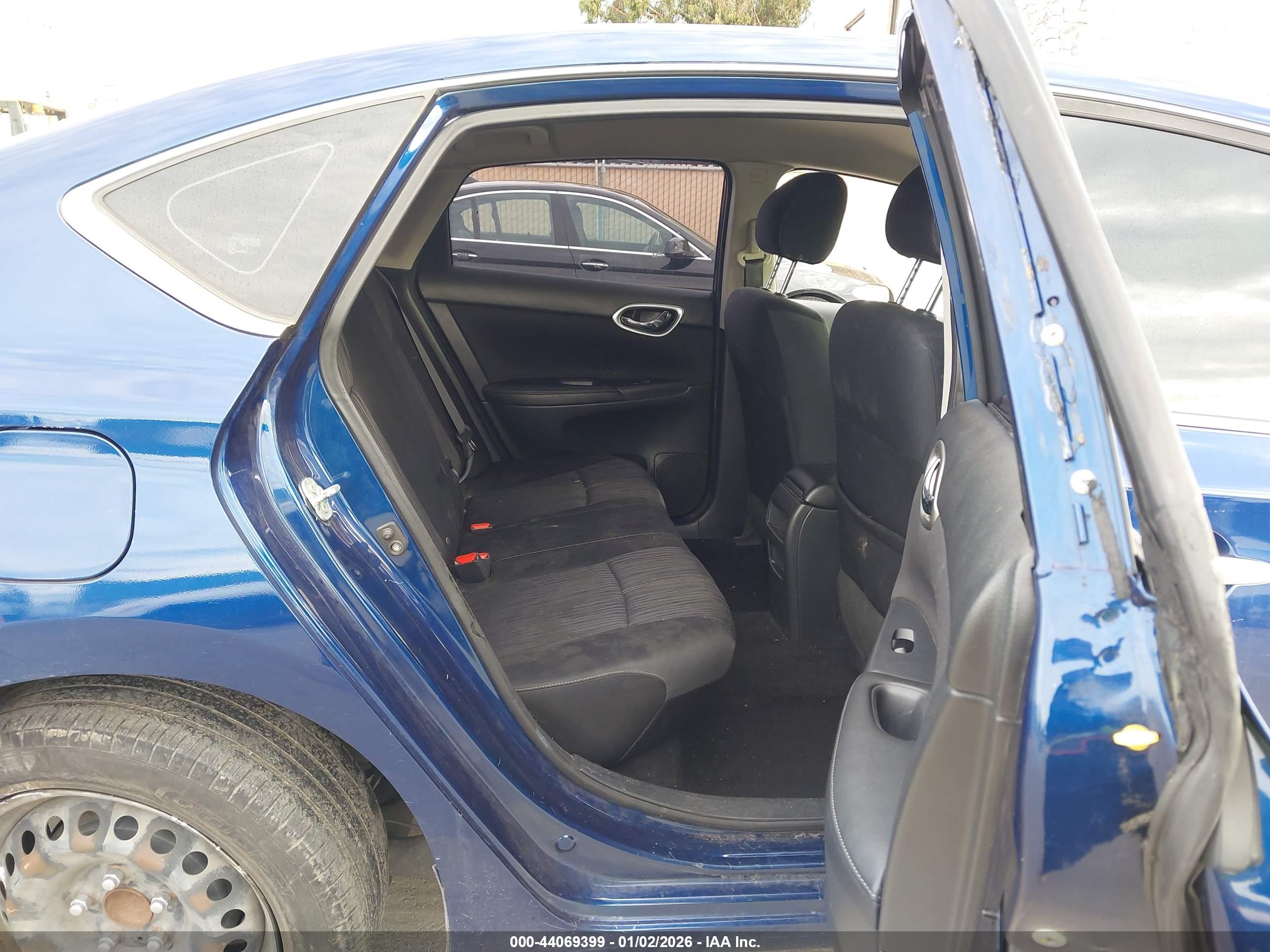 NISSAN SENTRA image 8