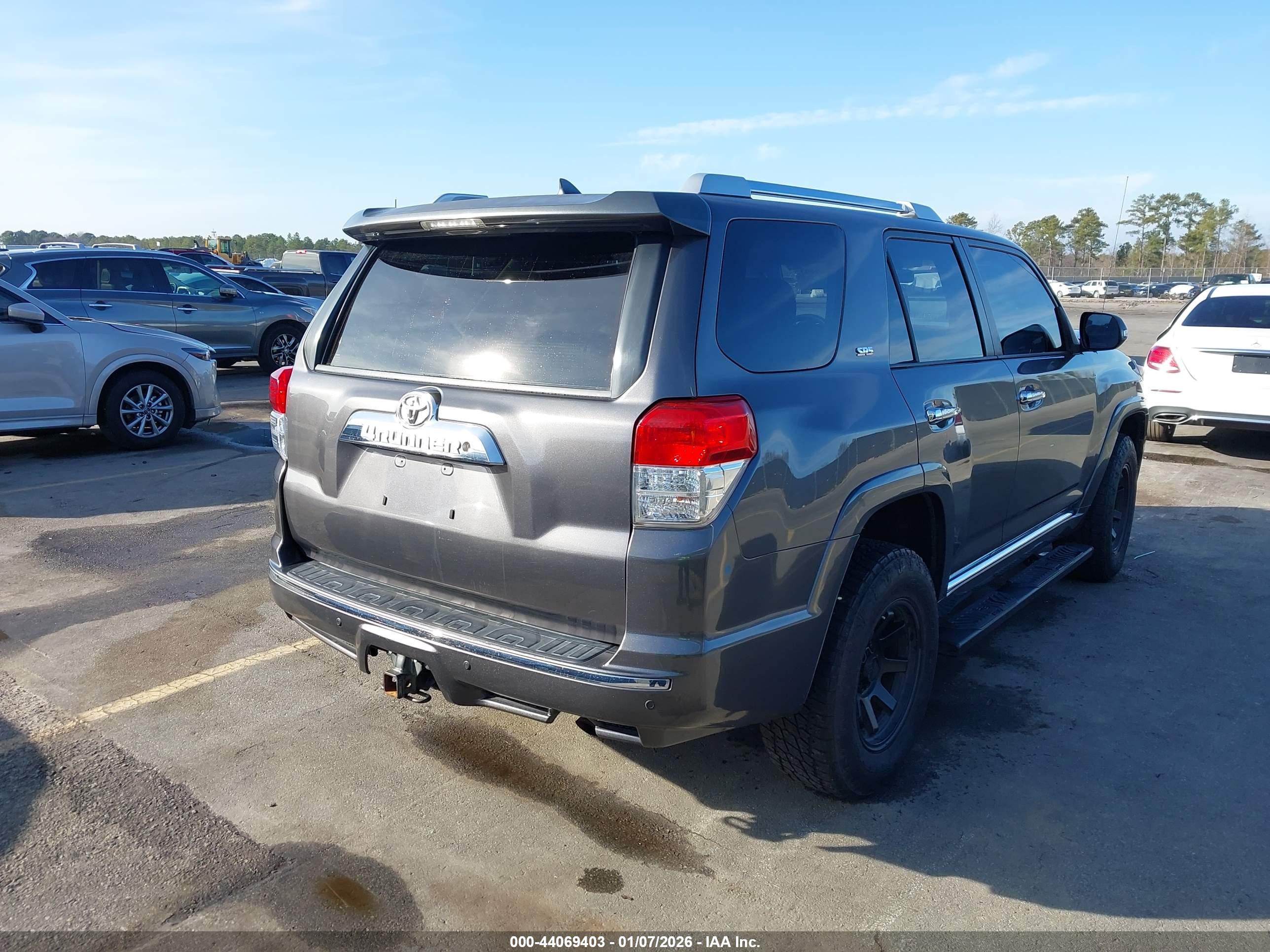 TOYOTA 4RUNNER image 4